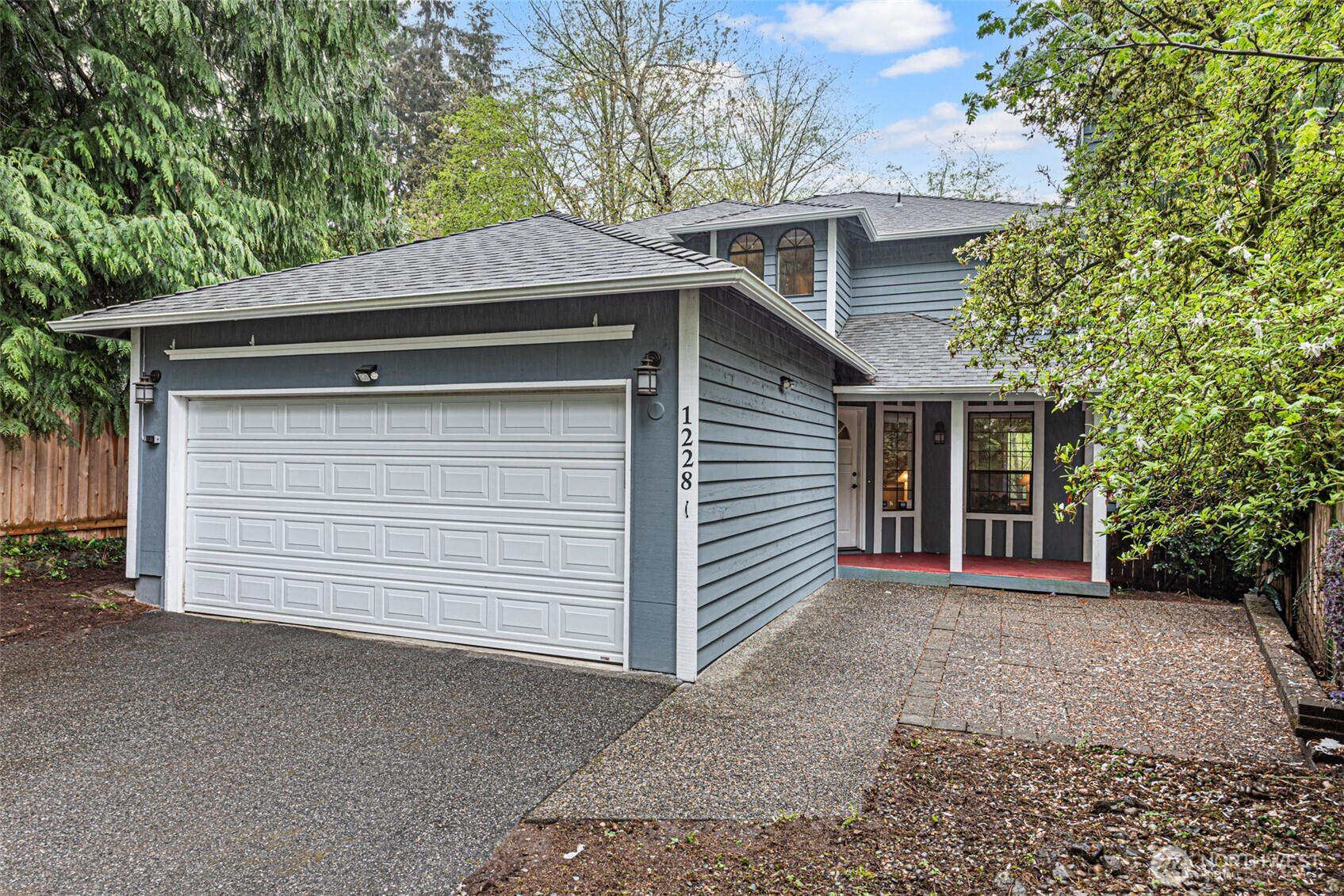 1228 NE Brockman Place, Seattle, WA 98125