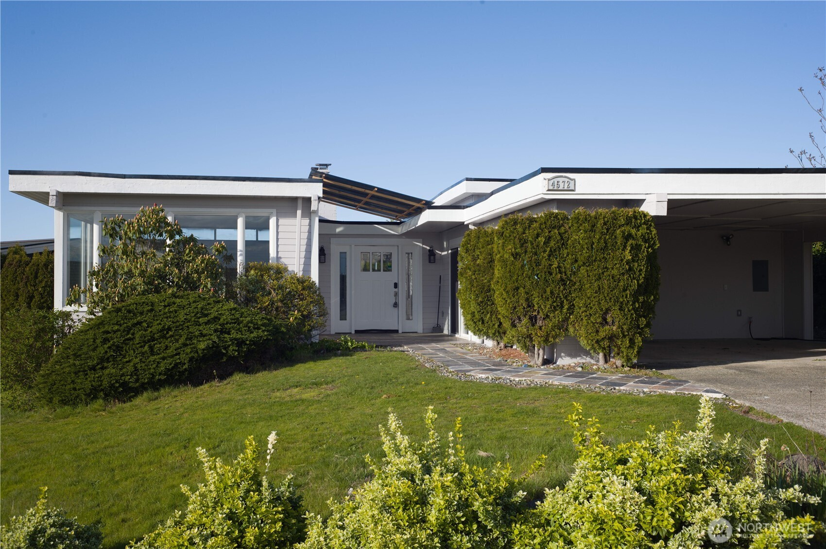 4572 137th Avenue SE, Bellevue, WA 98006