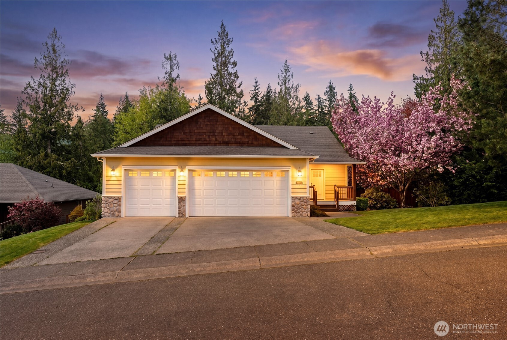 1376 N Parkstone Court, Bellingham, WA 98229