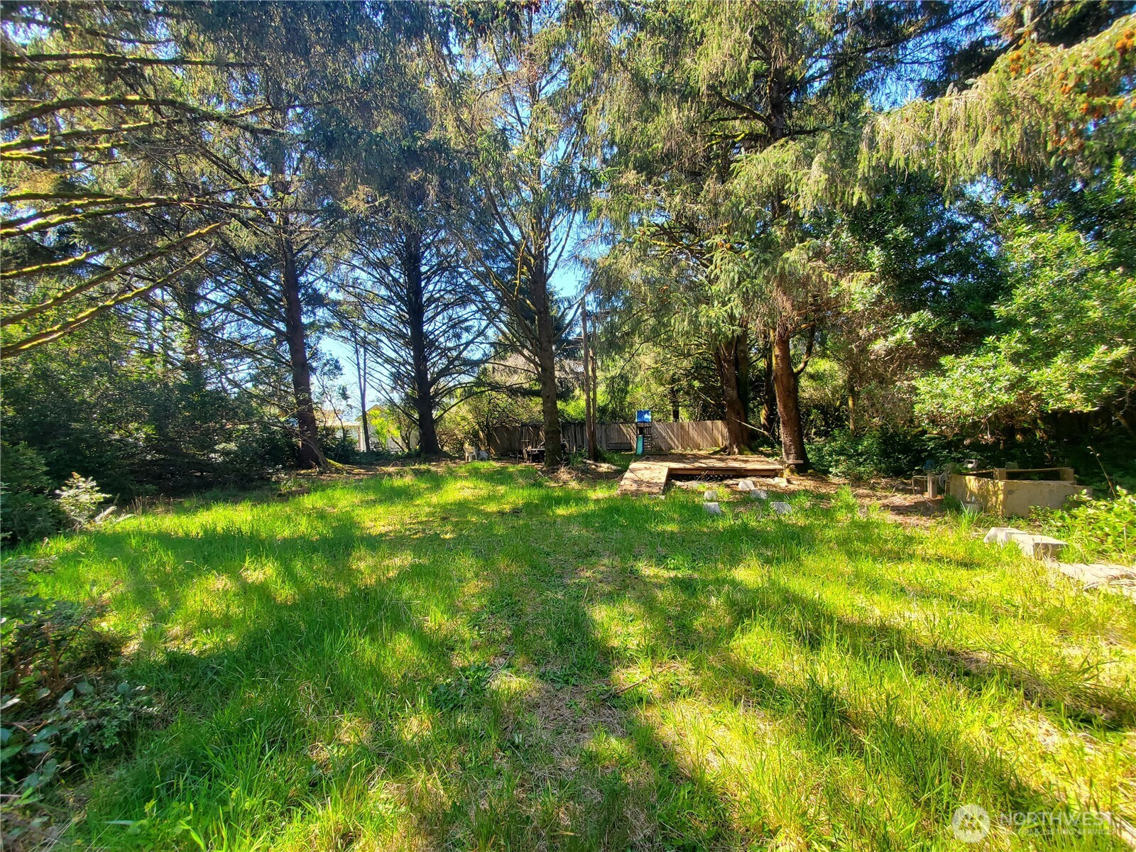 333 Mizzen Street NW, Ocean Shores, WA 98569