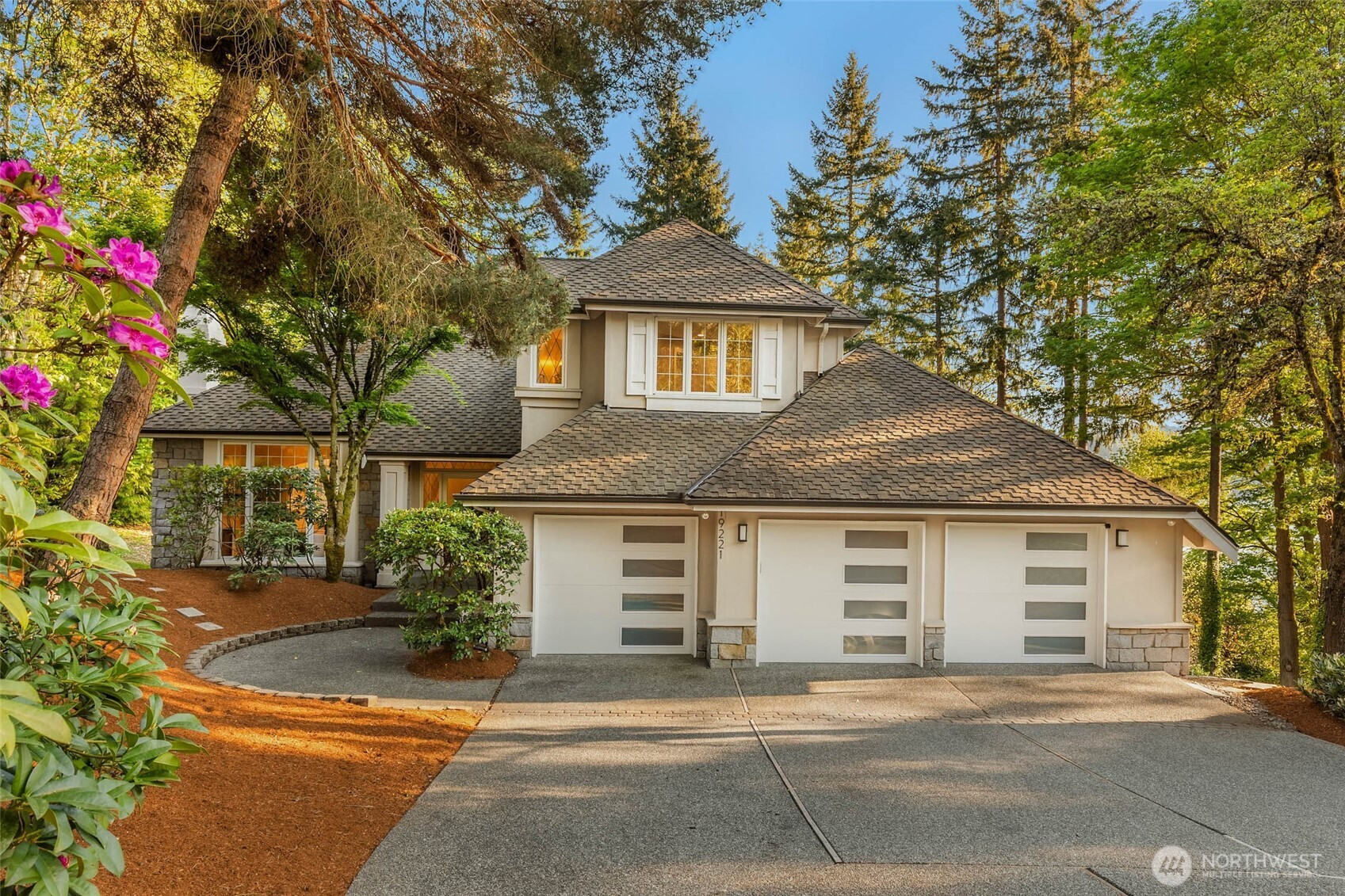 19221 SE 25th Street, Sammamish, WA 98075