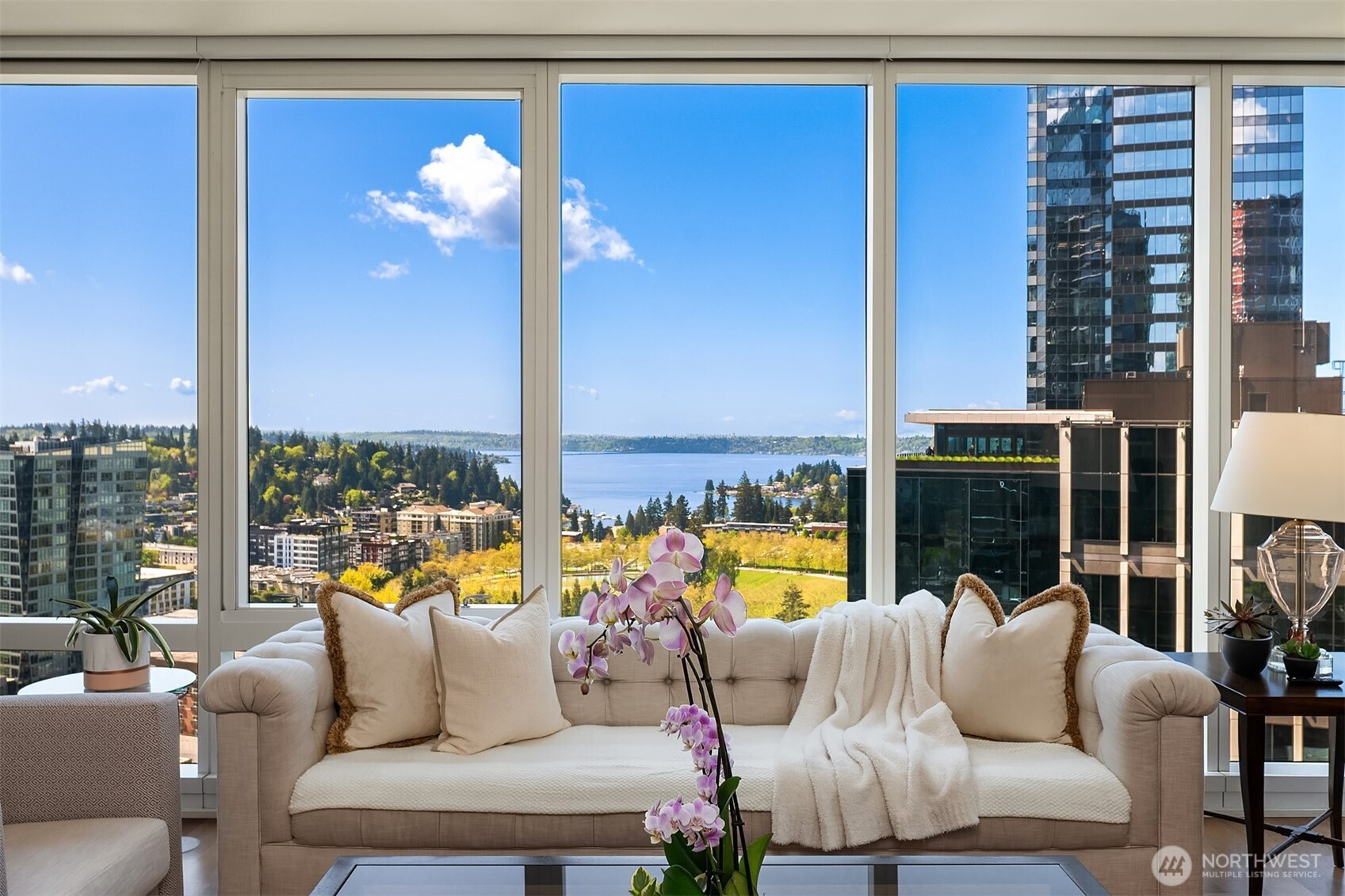 10700 NE 4th Street, Bellevue, WA 98004