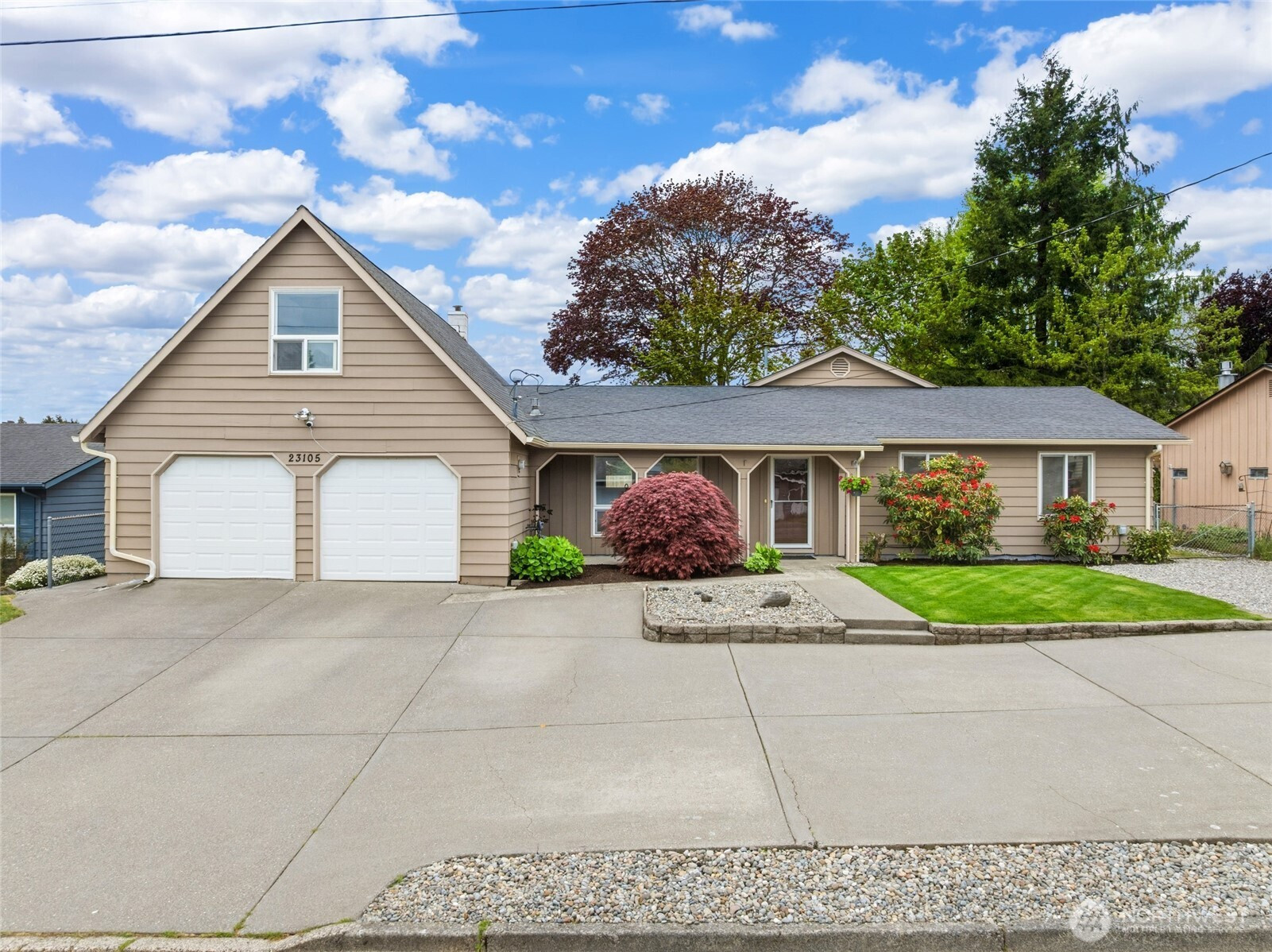 23105 20th Avenue S, Des Moines, WA 98198