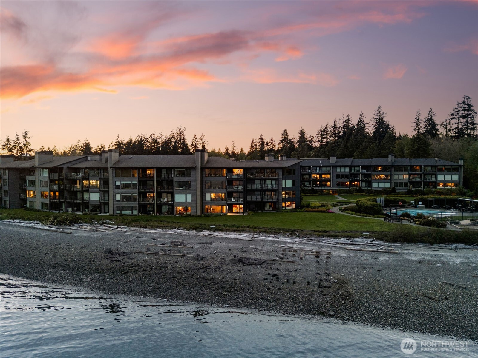 428 Harborview Drive SE, Bainbridge Island, WA 98110