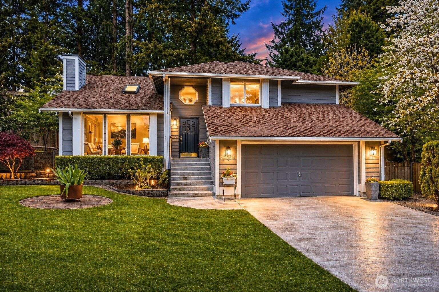 17801 38th Pl W, Lynnwood, WA 98037