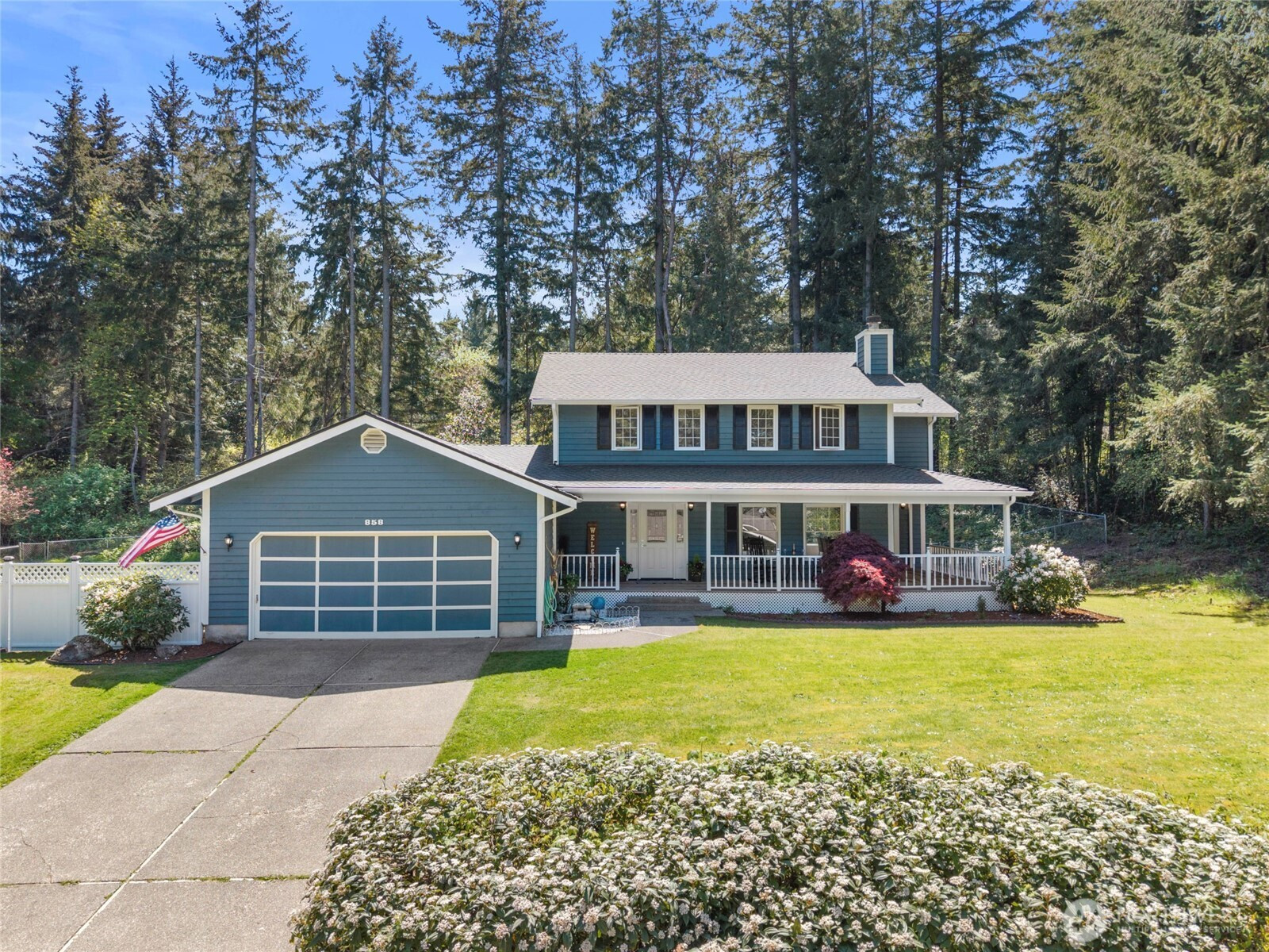858 Illahee Drive, Fox Island, WA 98333