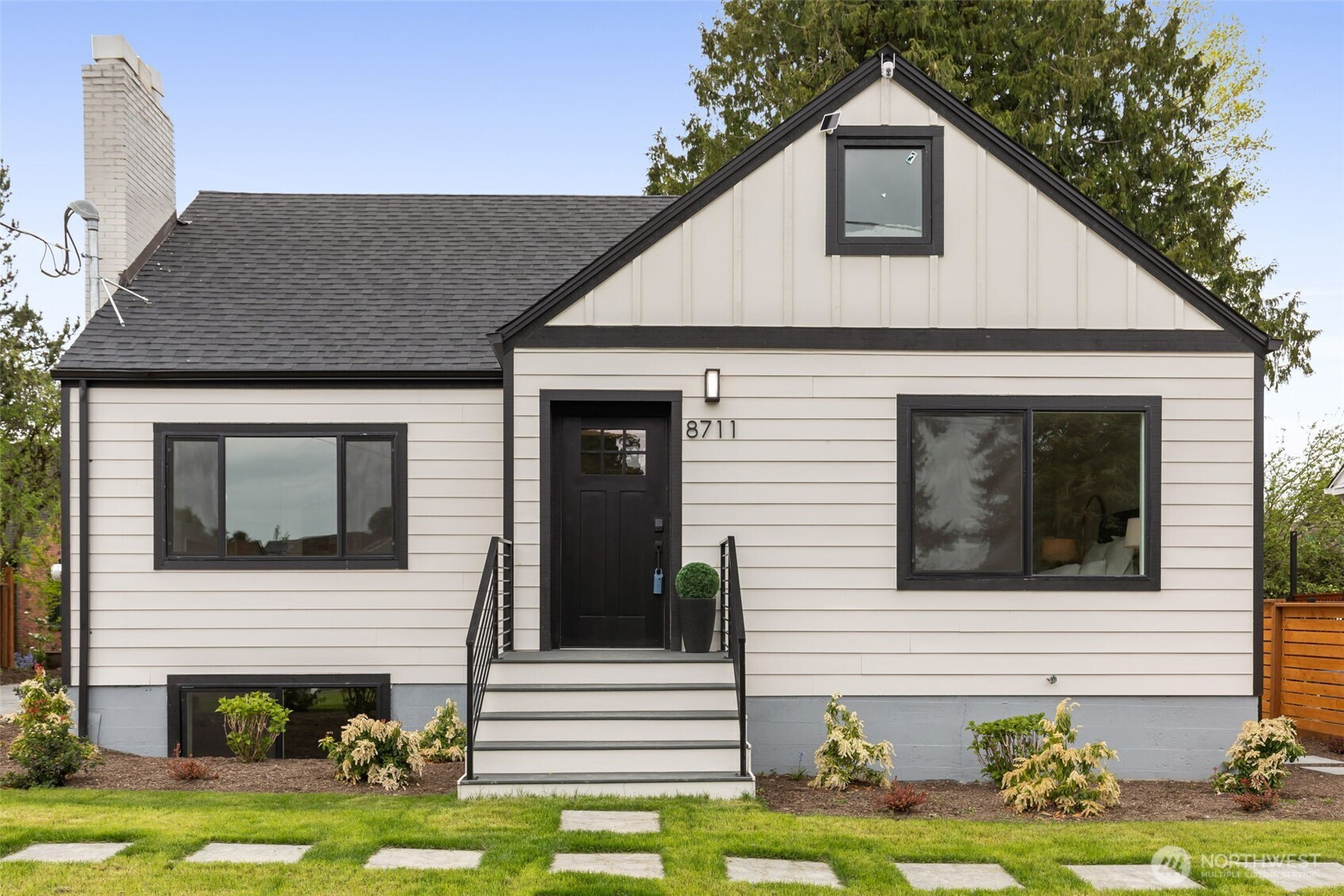 8711 28th Avenue NW, Seattle, WA 98117