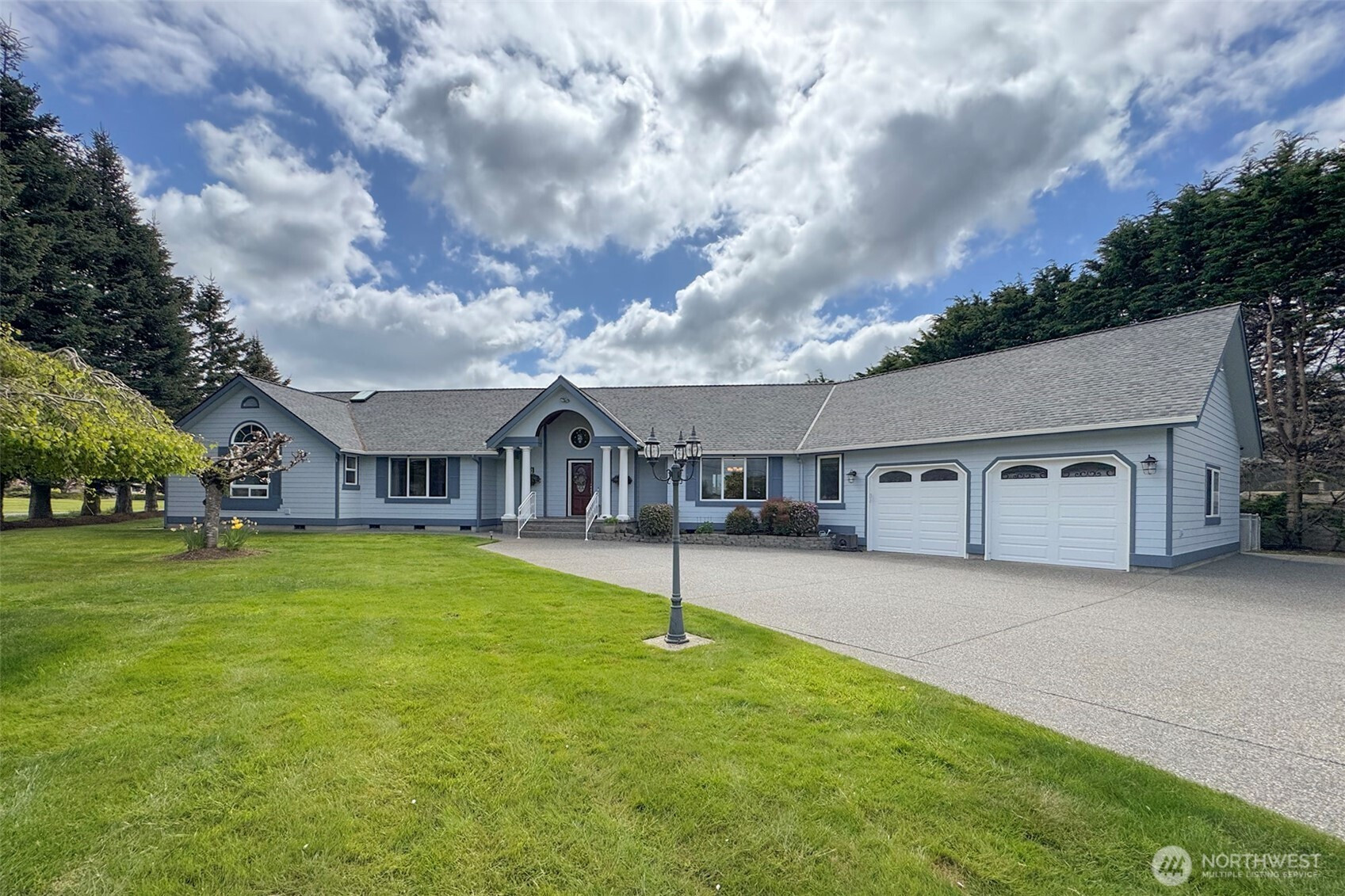 21 Donaper Road, Sequim, WA 98382