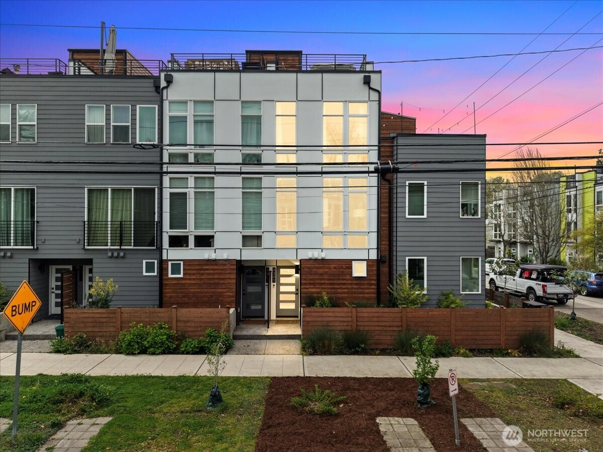 4301 26th Avenue SW, Seattle, WA 98106