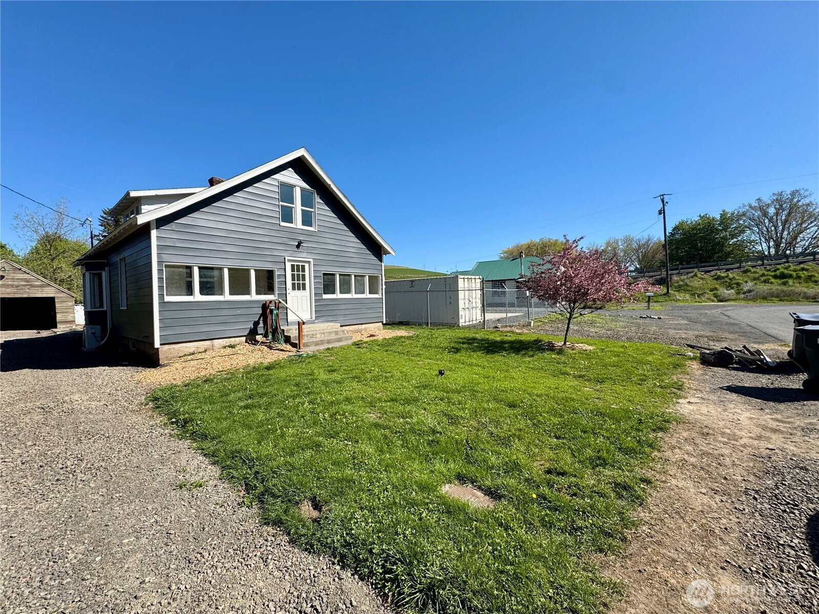 725 E Patit Avenue, Dayton, WA 99328