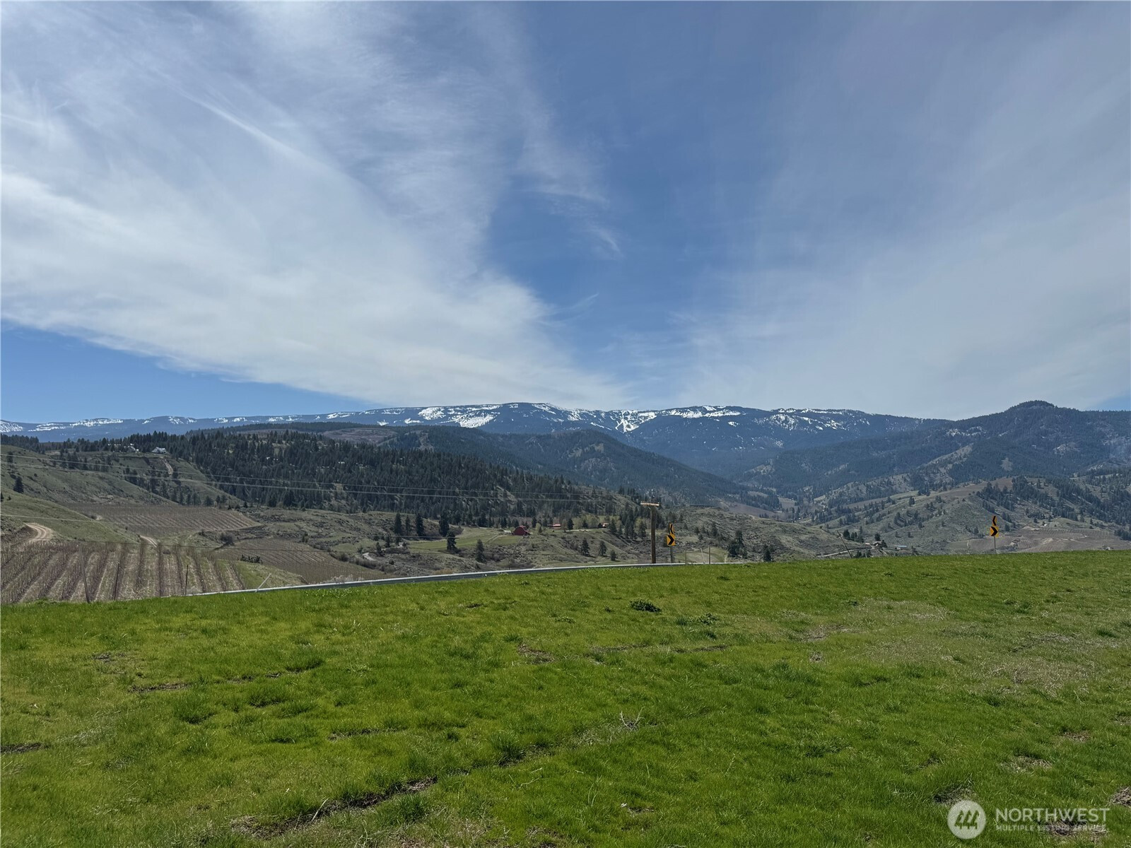 2 Wenatchee Heights Road, Wenatchee, WA 98801