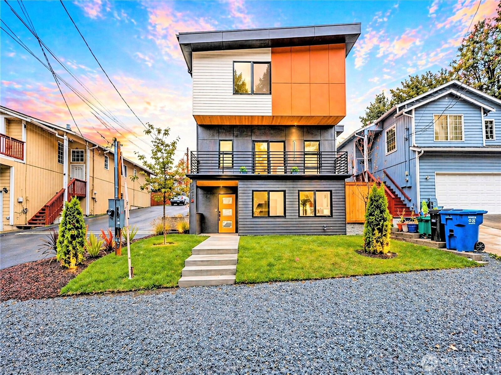 6025 47th Avenue S, Seattle, WA 98118