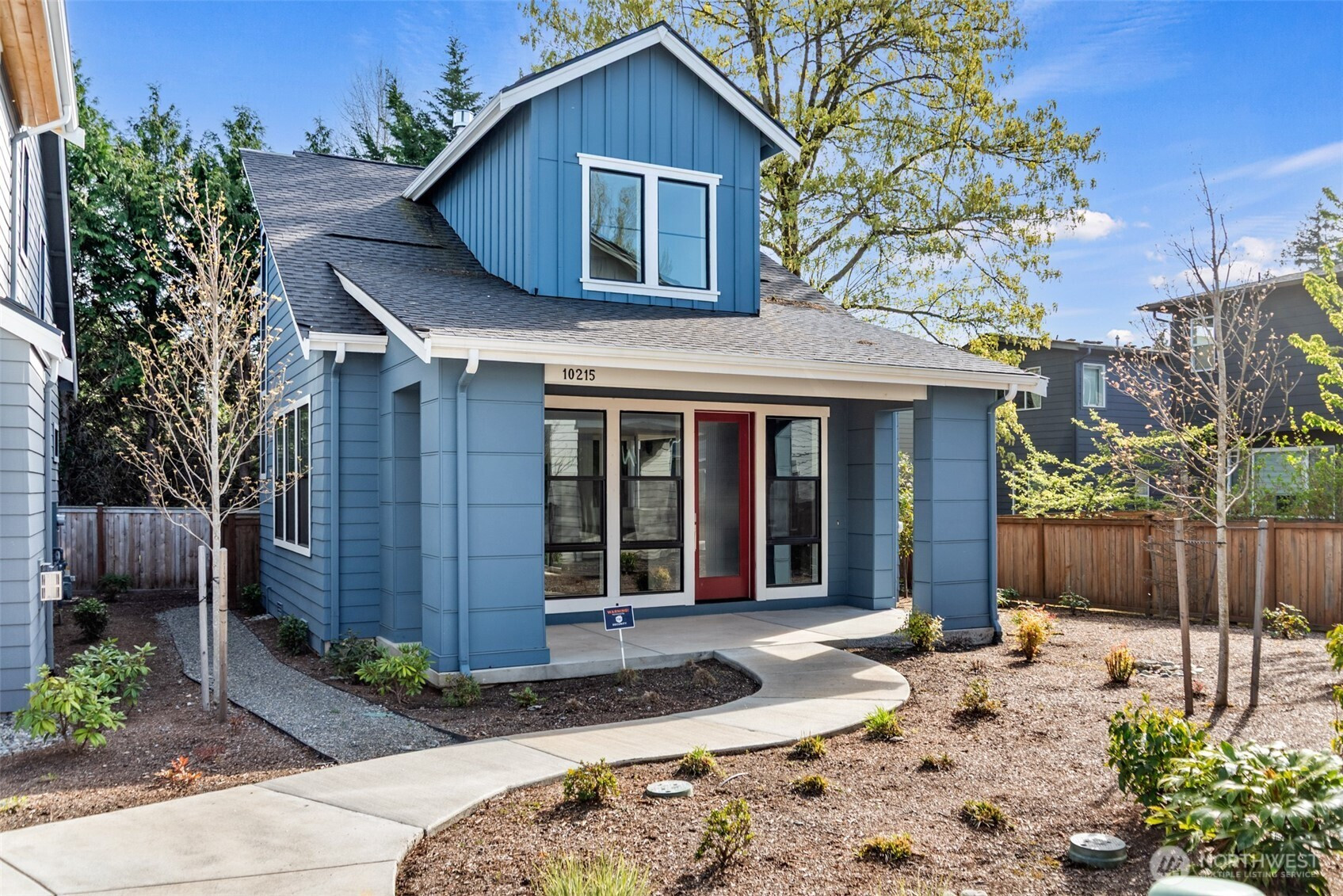 10215 135th Circle NE, Kirkland, WA 98033