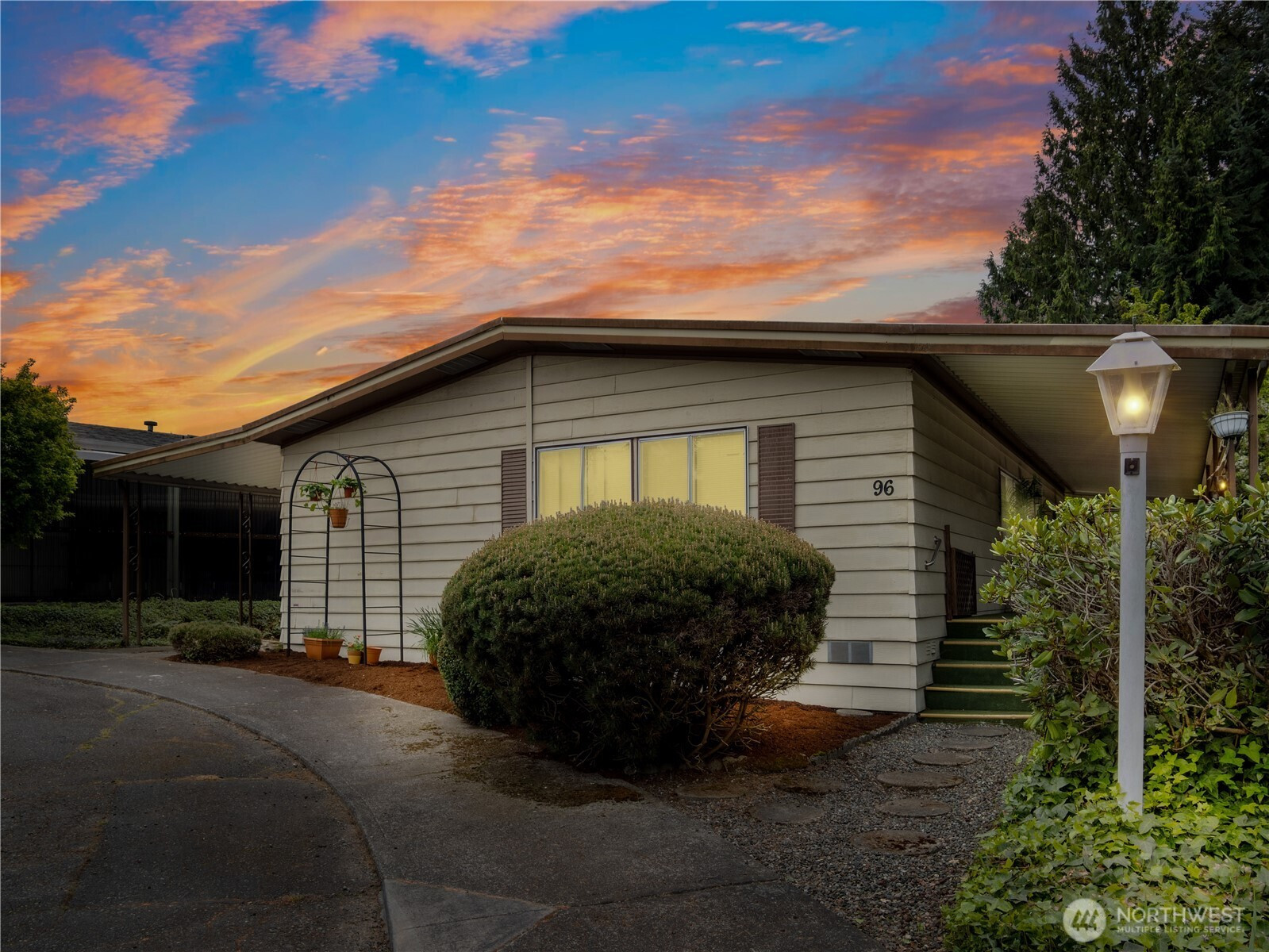2500 S 370th Street, Federal Way, WA 98003