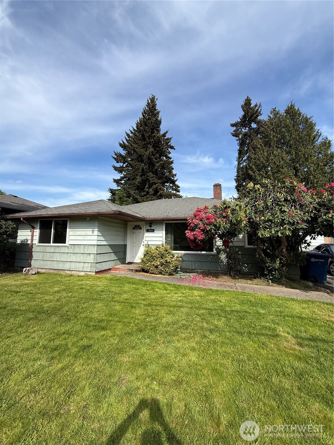 11810 19th Avenue SW, Burien, WA 98146
