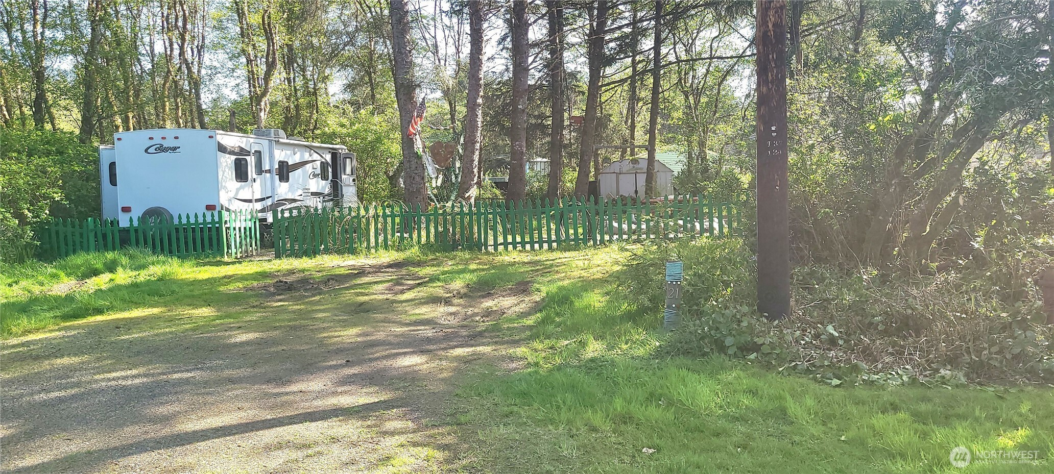 21 N Lakeside Drive N, Copalis Beach, WA 98535