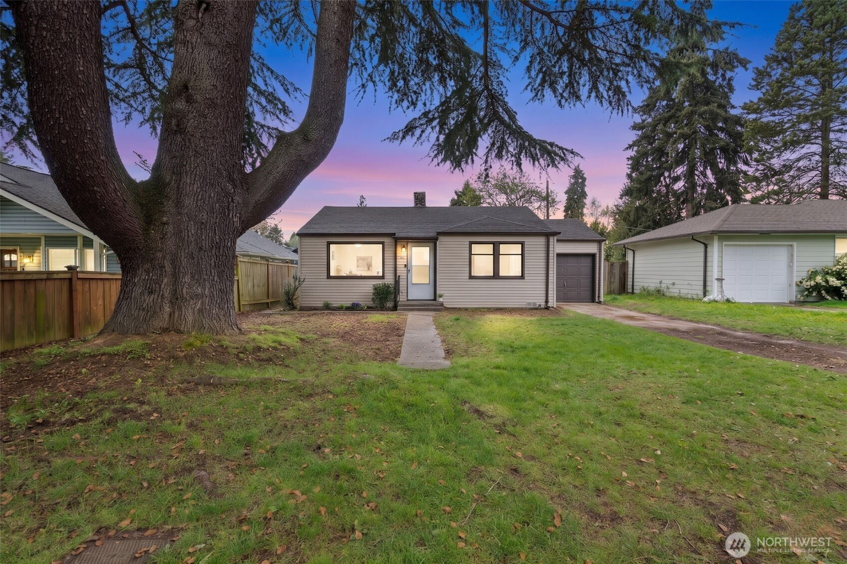 9747 Evanston Ave N, Seattle, WA 98103