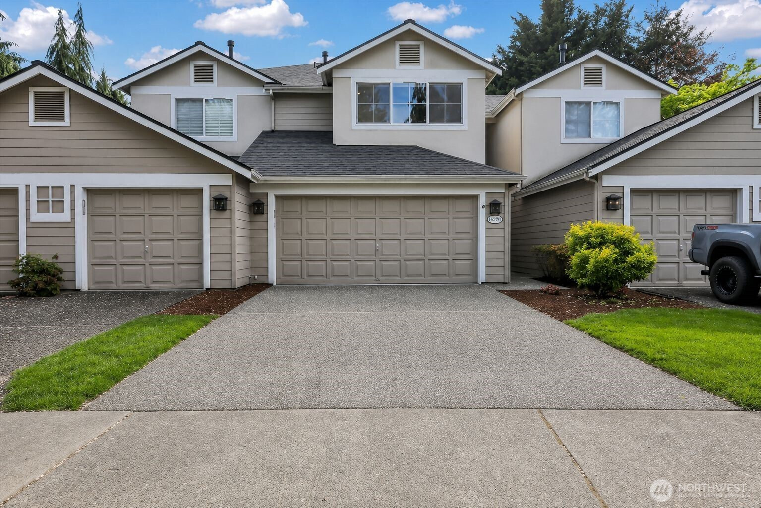 18397 NE 97th Court, Redmond, WA 98052