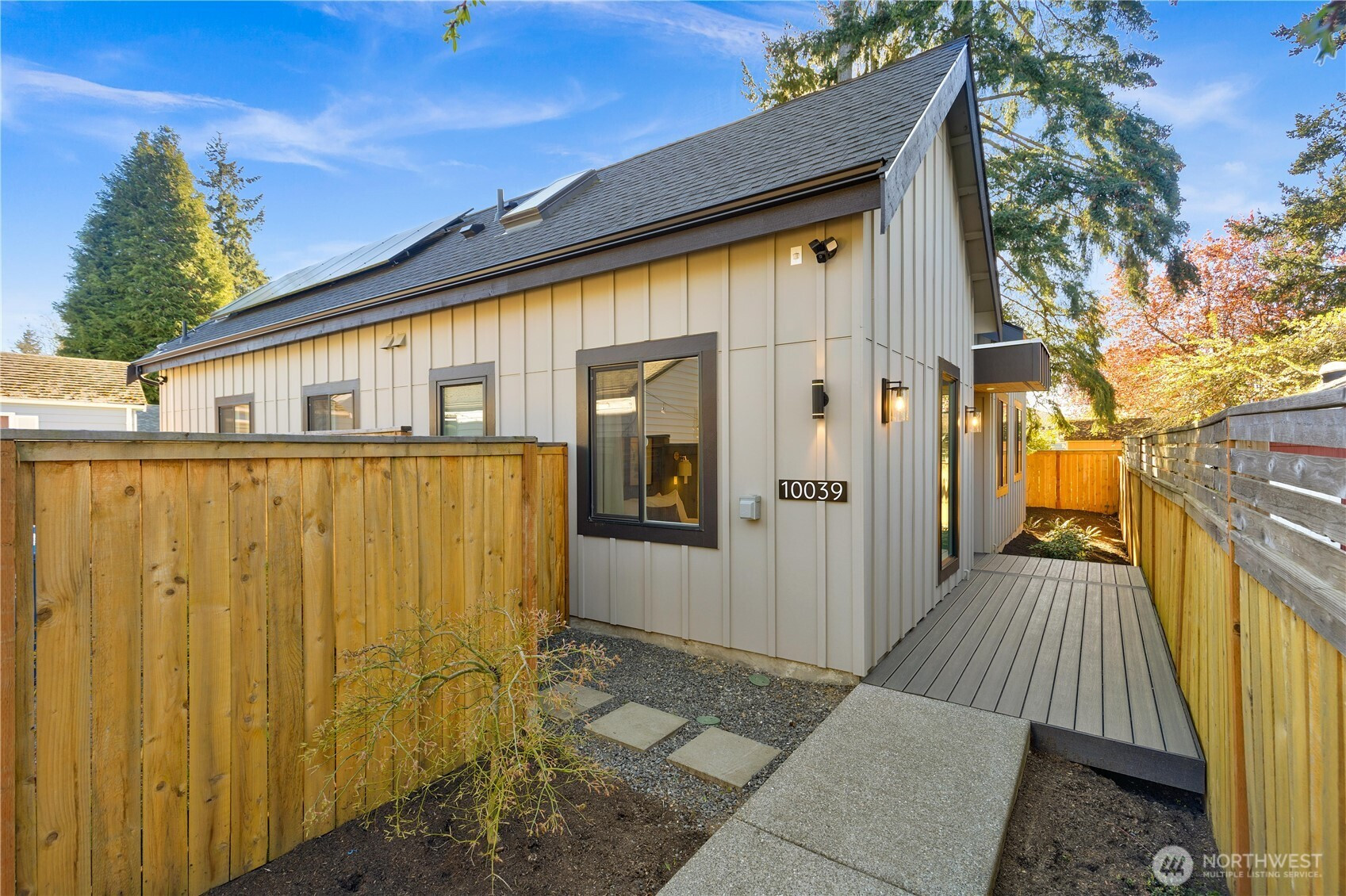 10039 13th Avenue NW, Seattle, WA 98177