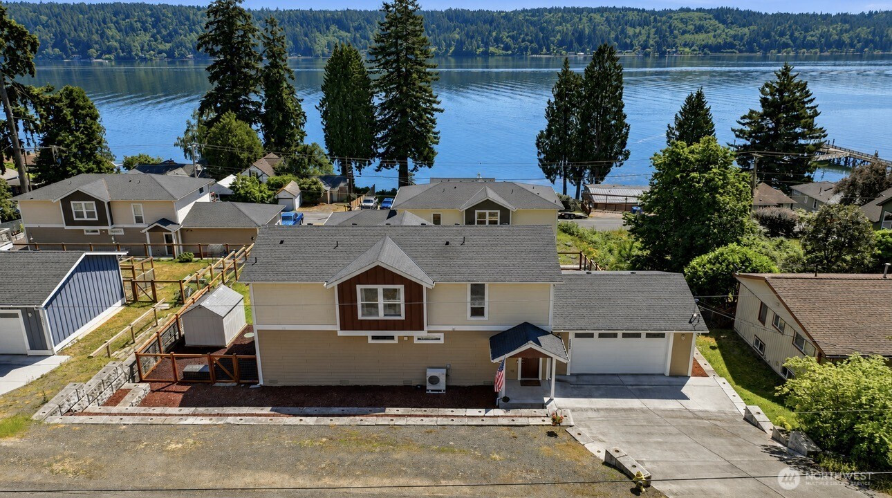 5584 Madrona Avenue NE, Bremerton, WA 98311