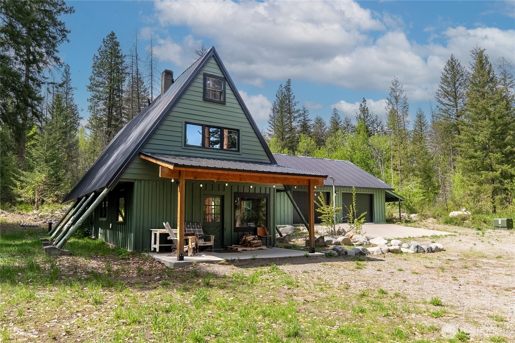 211 W Buttermilk Creek Road, Twisp, WA 98856