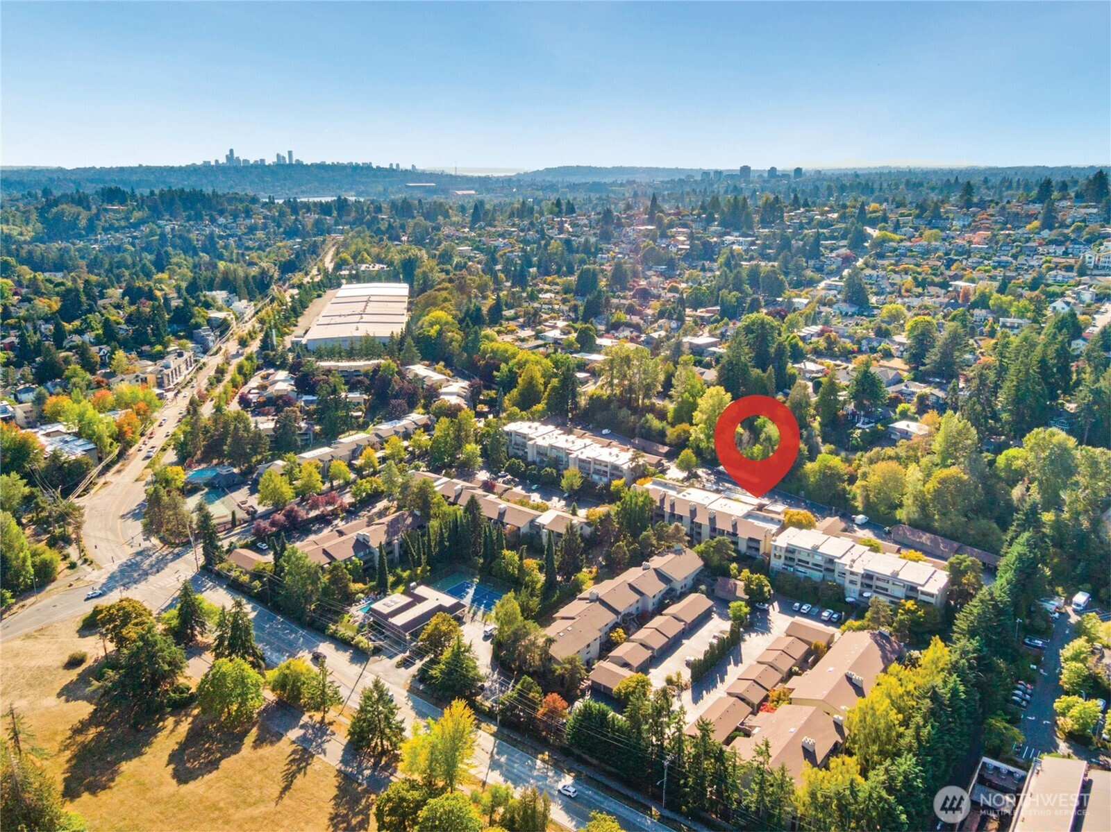 6652 Parkpoint Way NE, Seattle, WA 98115