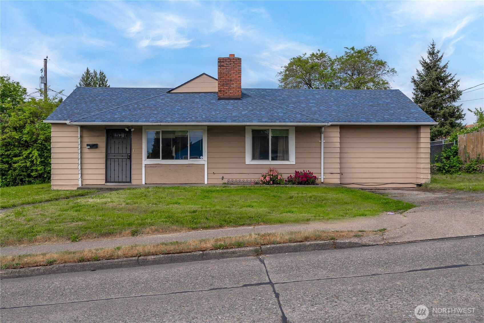 1821 S 19th Street, Tacoma, WA 98405