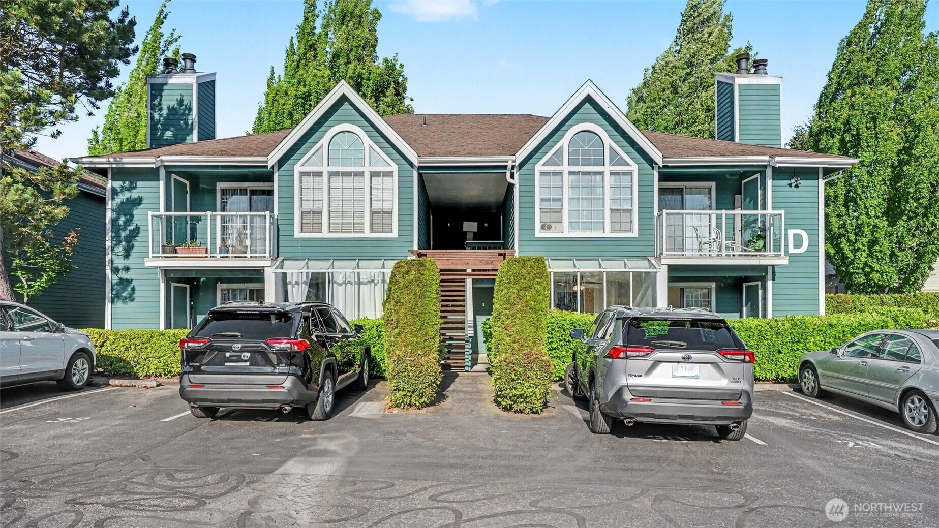 16419 Spruce Way, Lynnwood, WA 98037