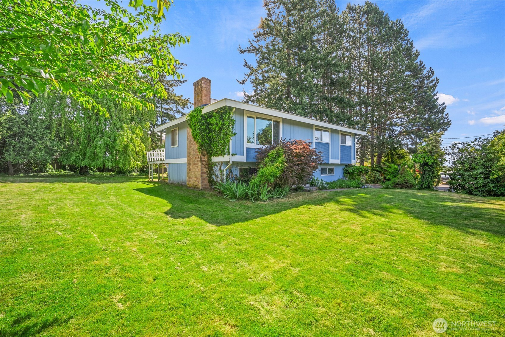 5860 Hawthorne Lane, Ferndale, WA 98248