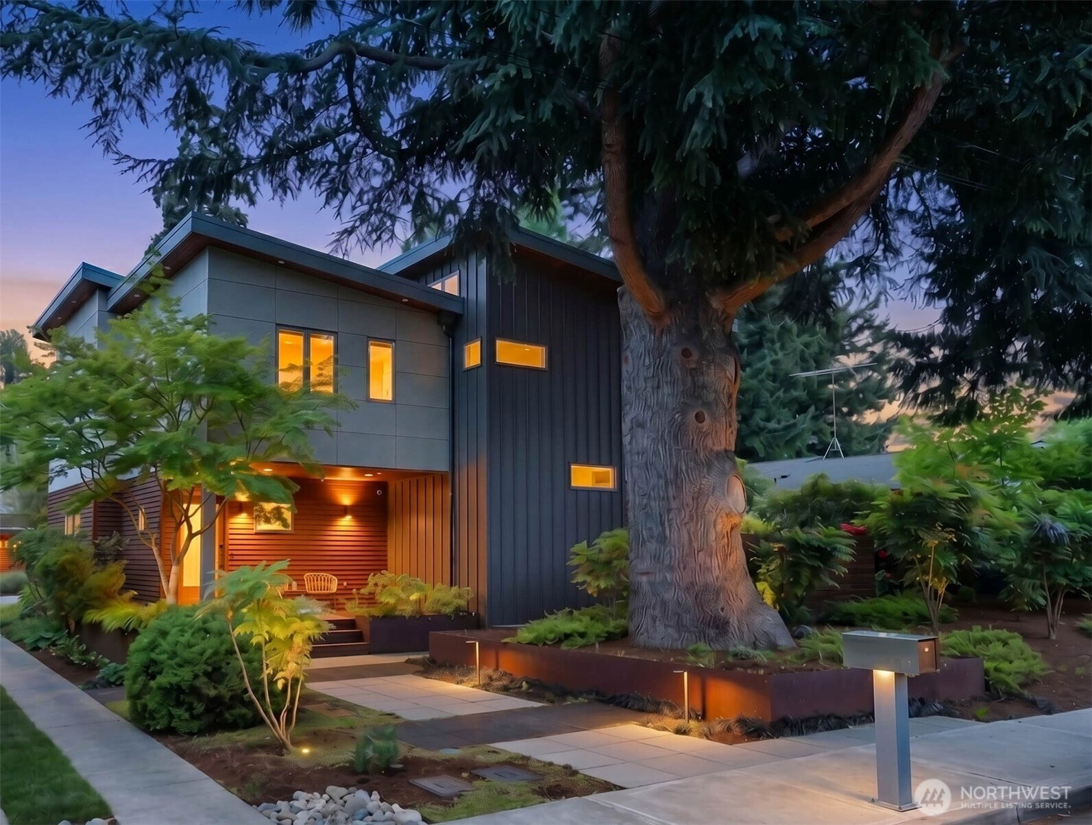 1102 5th Street, Kirkland, WA 98033