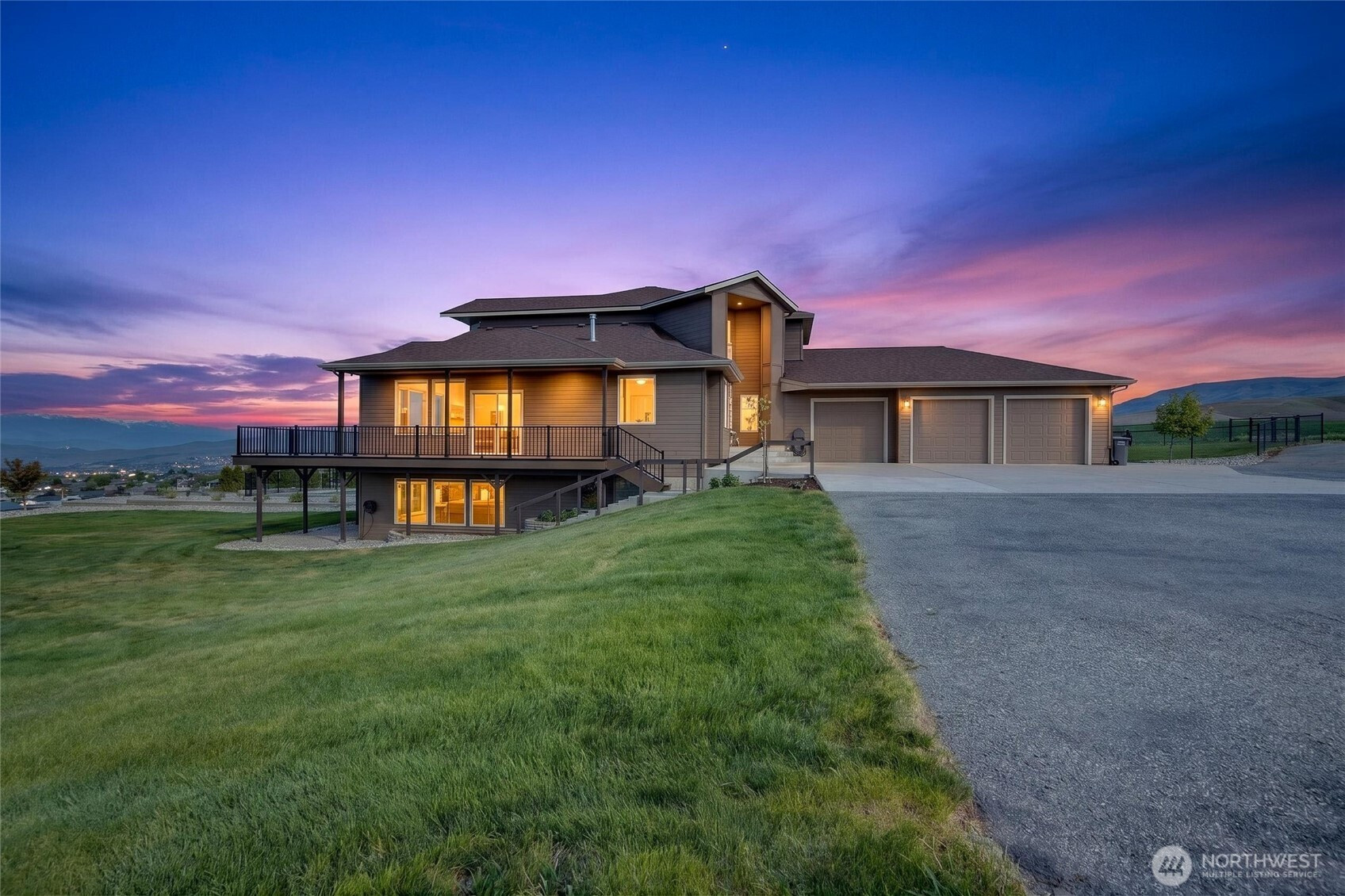 824 Shepherd Lane, East Wenatchee, WA 98802