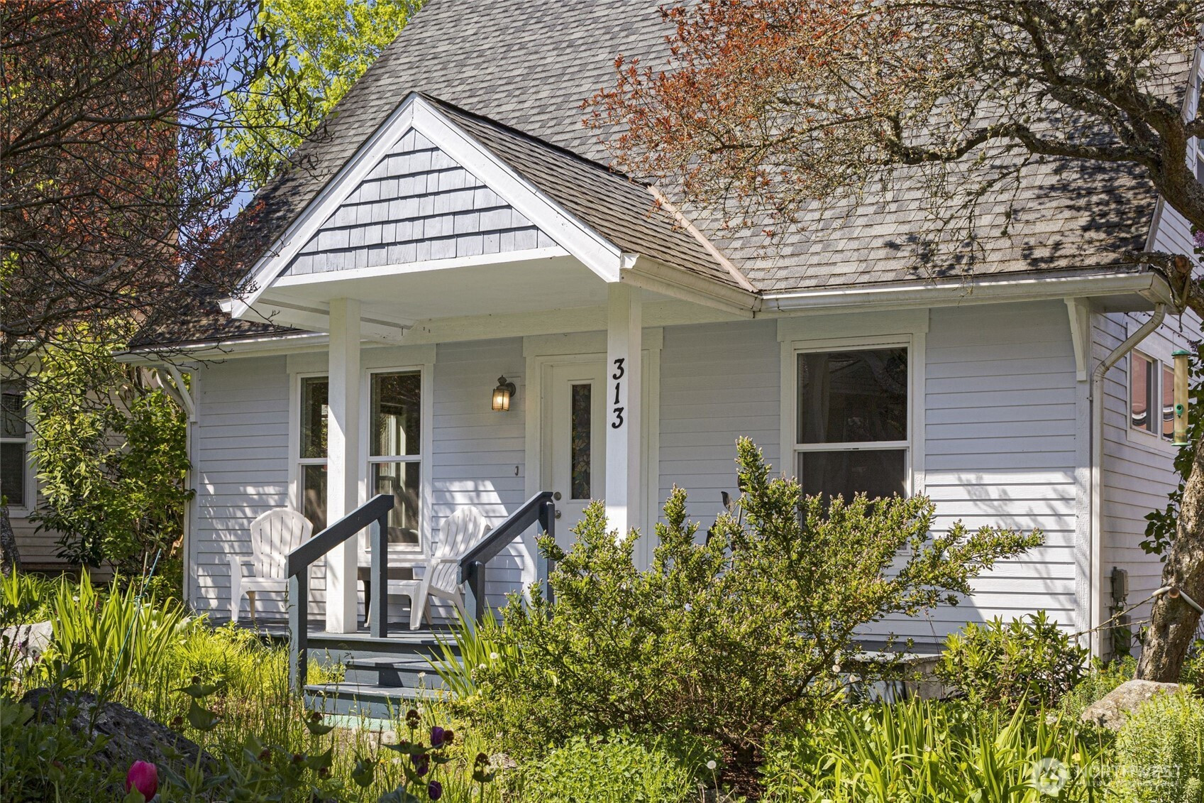 21 Blair Avenue, Friday Harbor, WA 98250