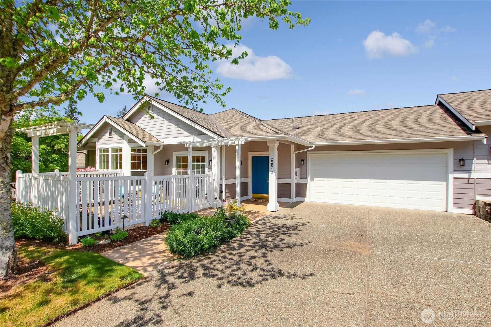 22510 SE 45th Street, Issaquah, WA 98029