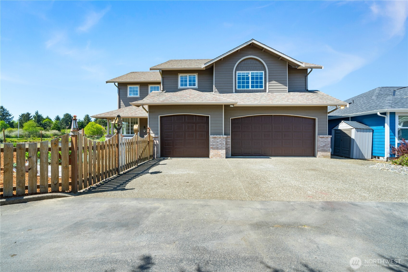 511 E Chance A La Mer NE, Ocean Shores, WA 98569