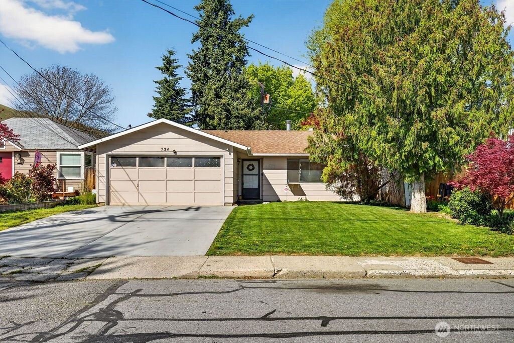 734 Saddlerock Drive, Wenatchee, WA 98801