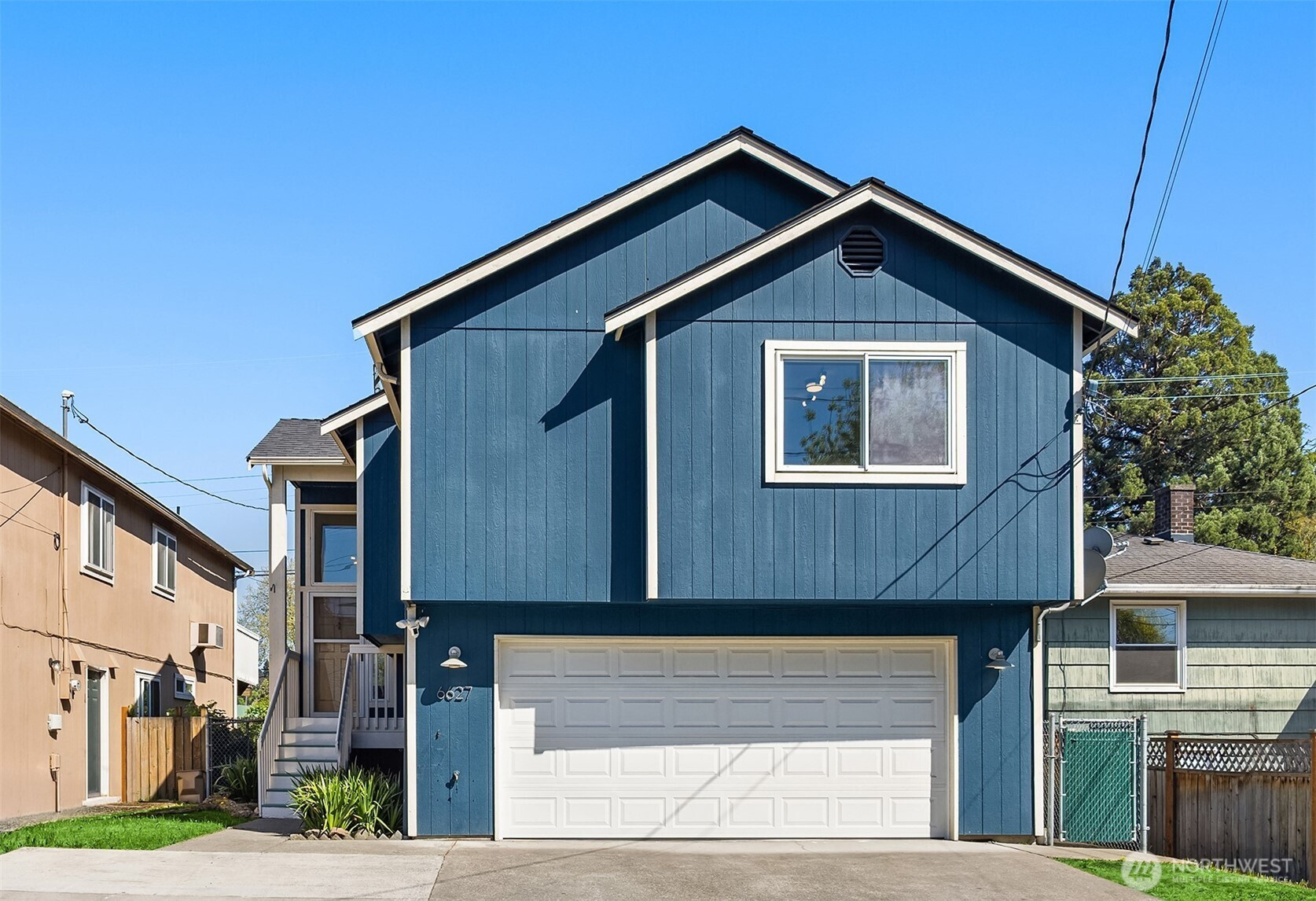 6627 Ellis Avenue S, Seattle, WA 98108
