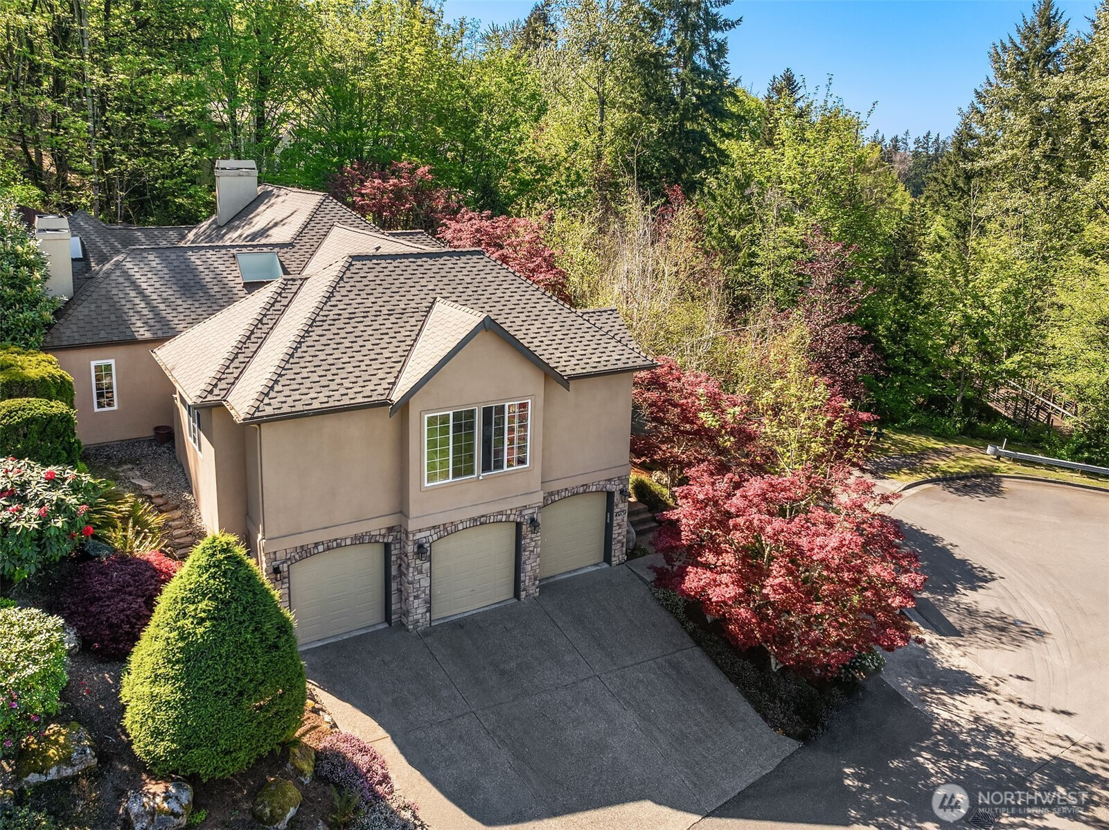 17247 SE 54th Place, Bellevue, WA 98006