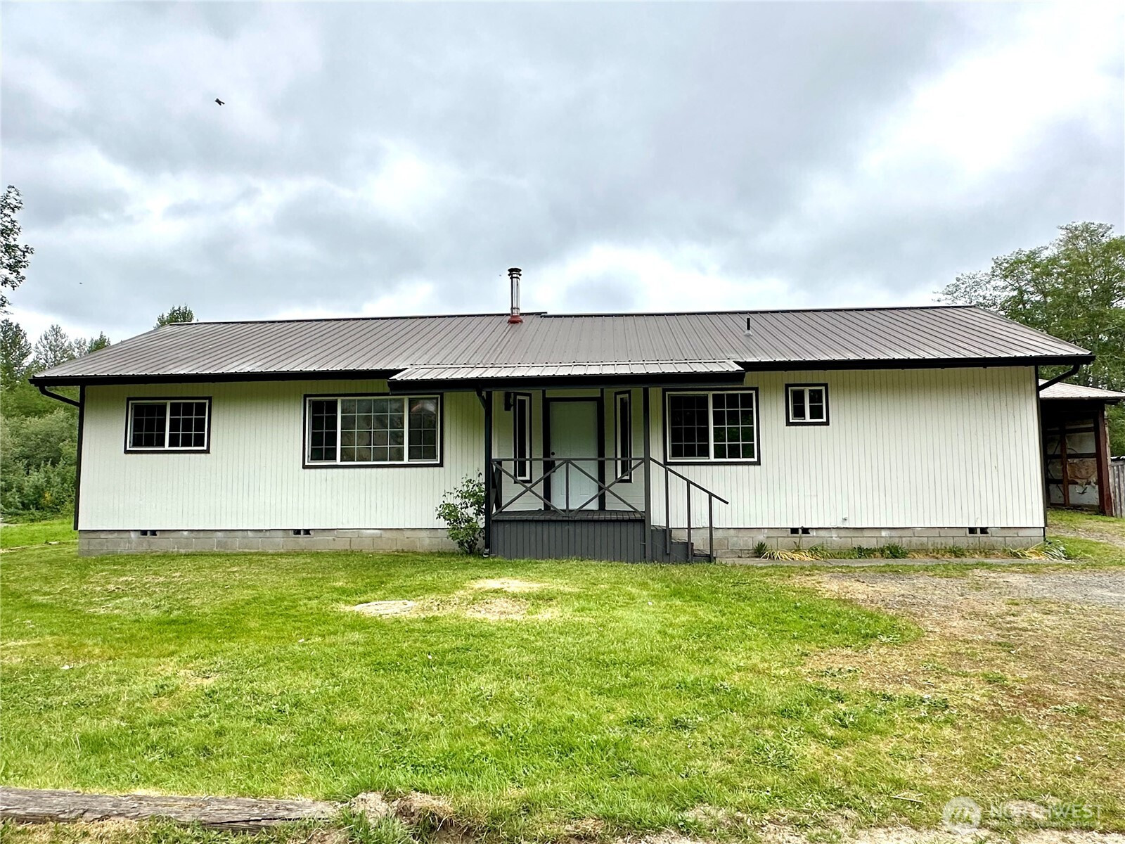 120 Hammer Way, Forks, WA 98331