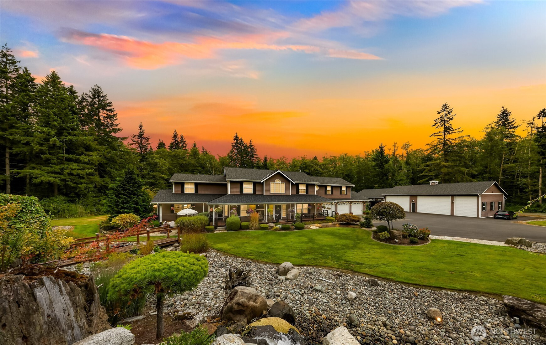 4879 Robinwood Lane, Bow, WA 98232