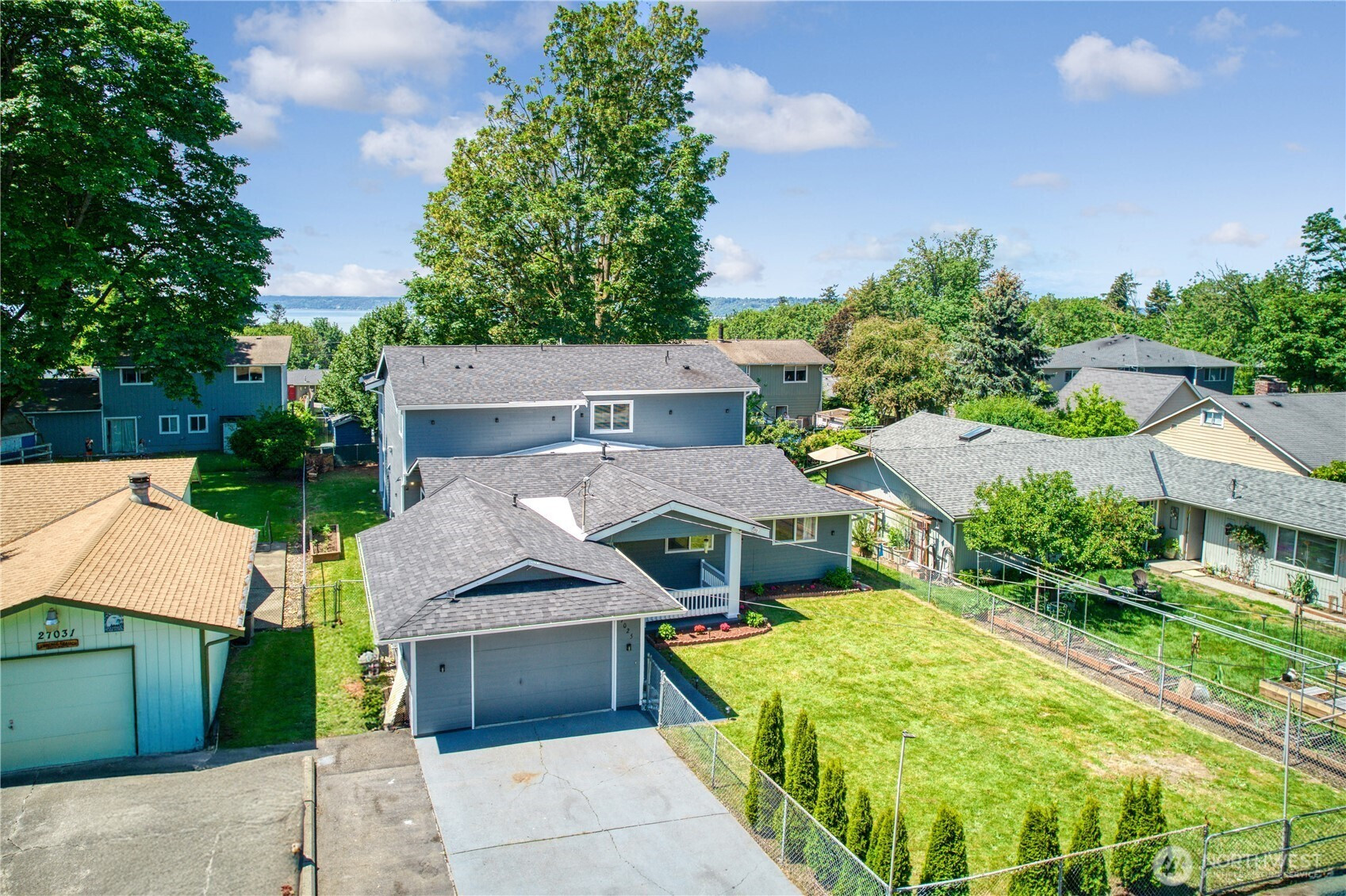 27025 14th Avenue S, Des Moines, WA 98918