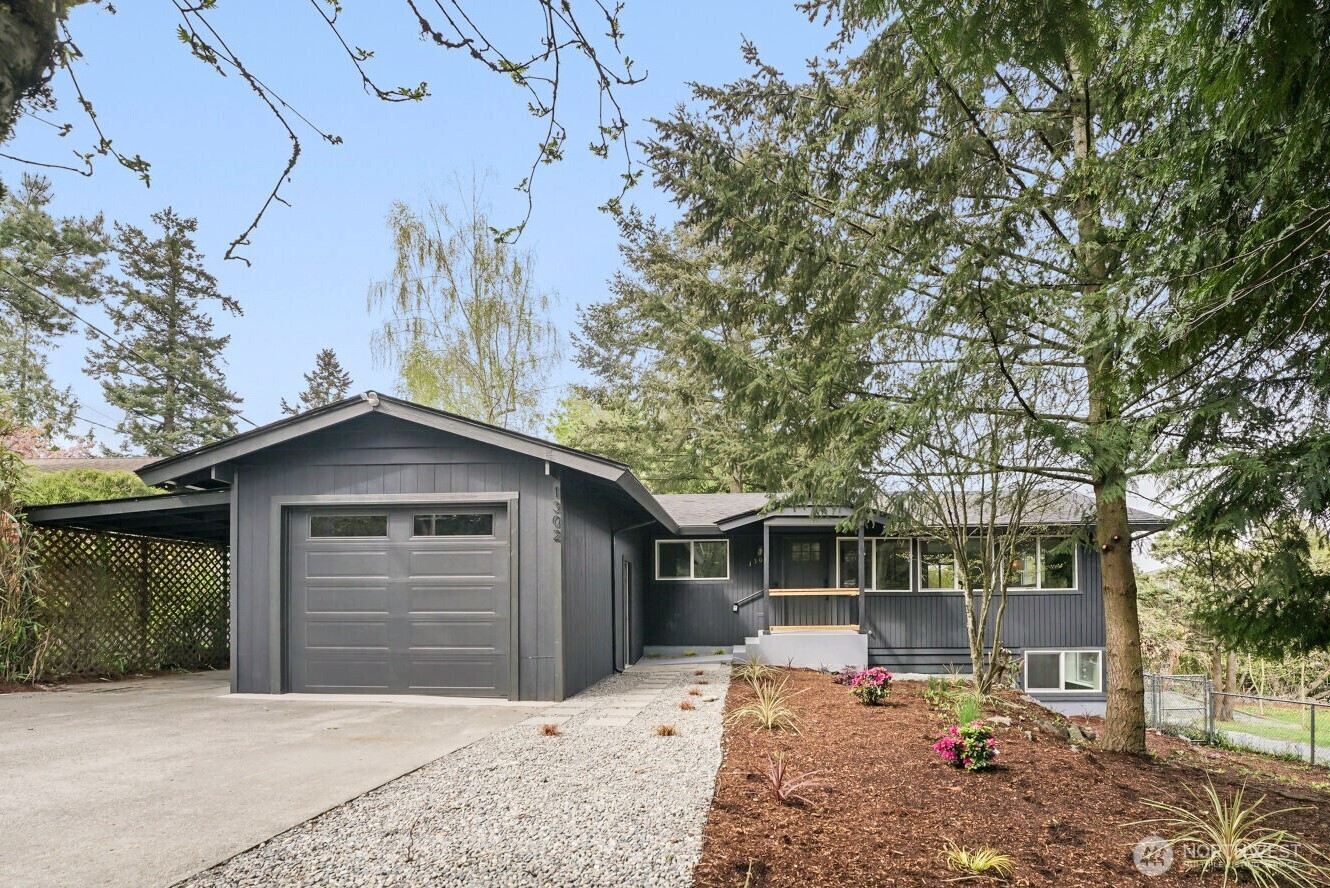 1302 SW 125th Place, Burien, WA 98146
