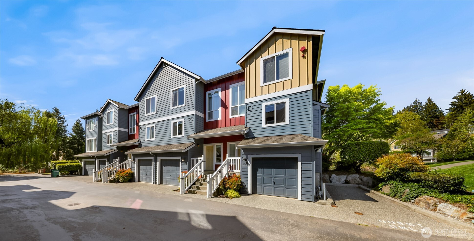 9067 161st Court NE, Redmond, WA 98052