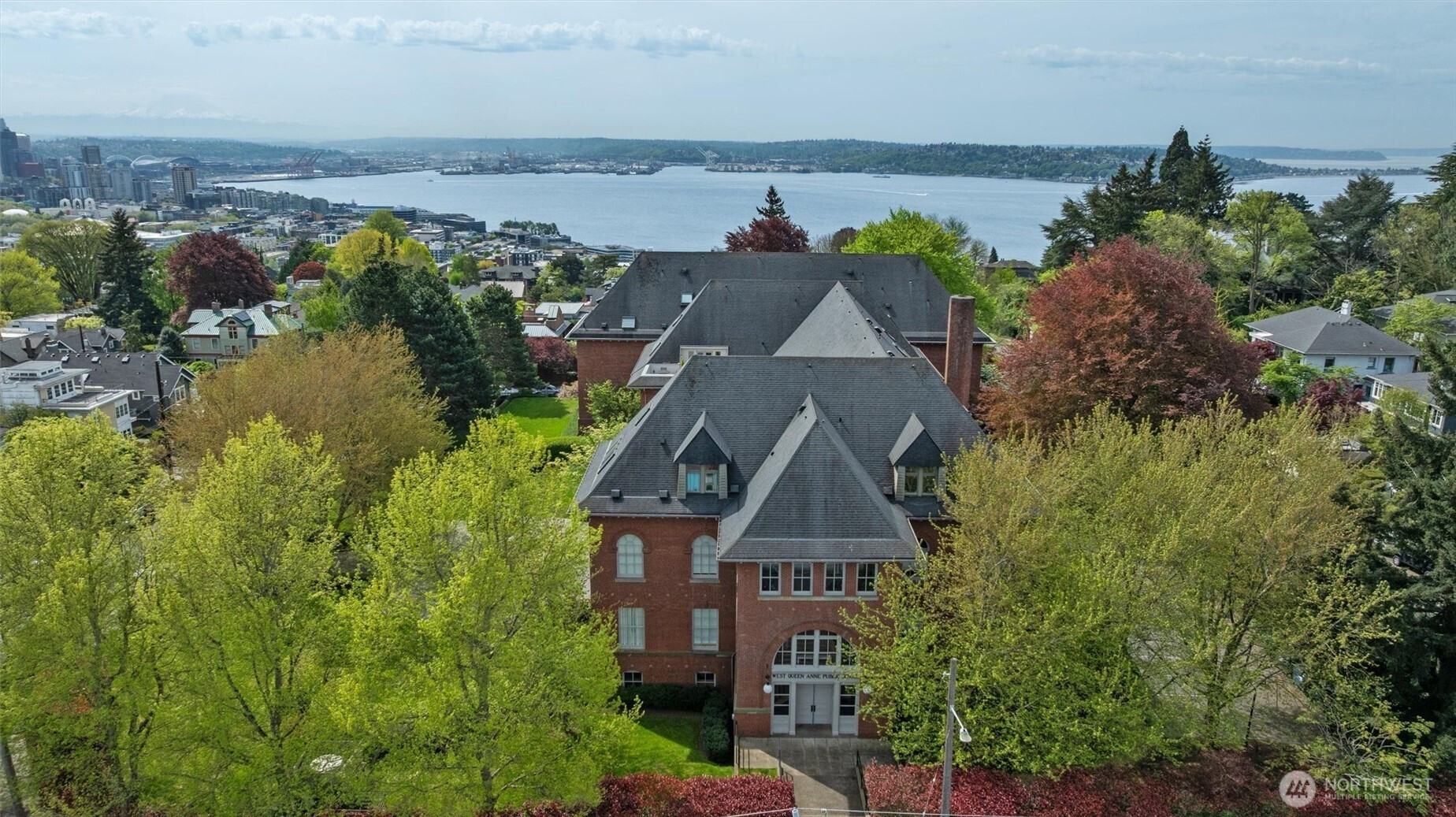 1401 5th Avenue W, Seattle, WA 98119