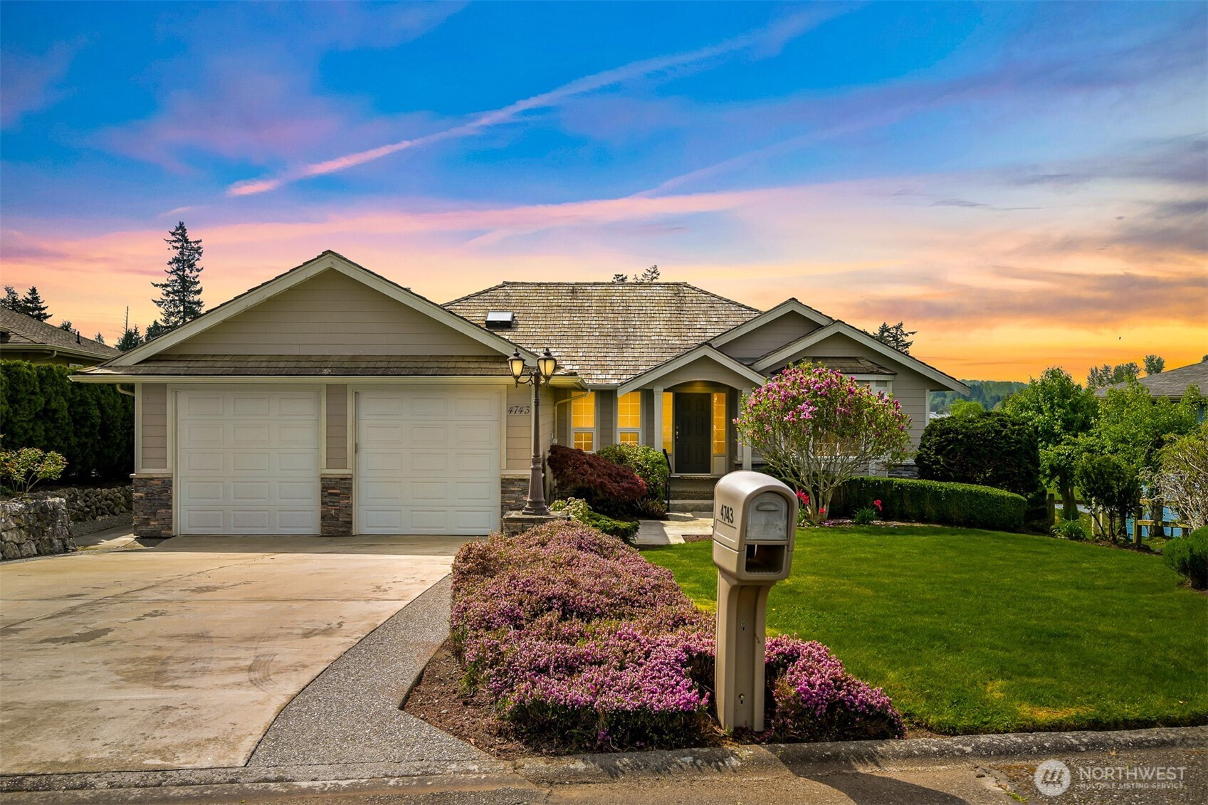 4743 S Golf Course Drive, Blaine, WA 98230