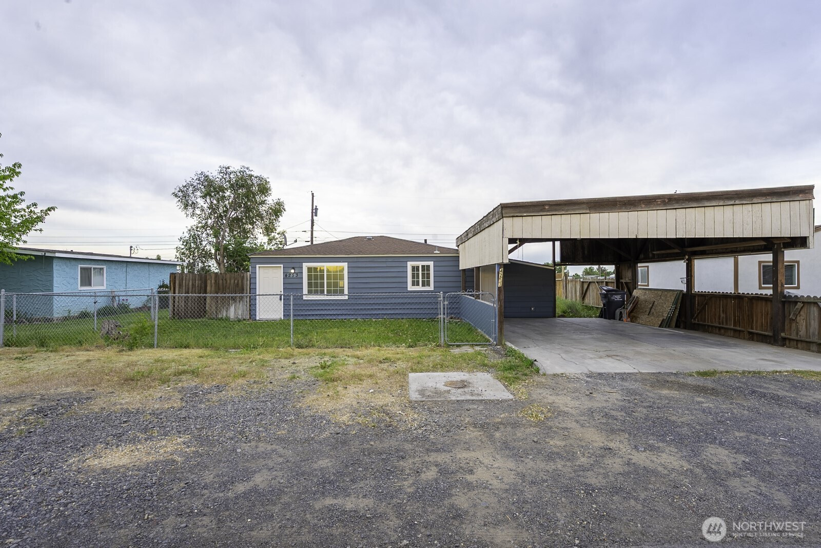 4253 NE Lincoln Drive, Moses Lake, WA 98837