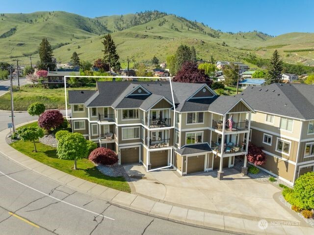 230 E Furnham Ave, Chelan, WA 98816