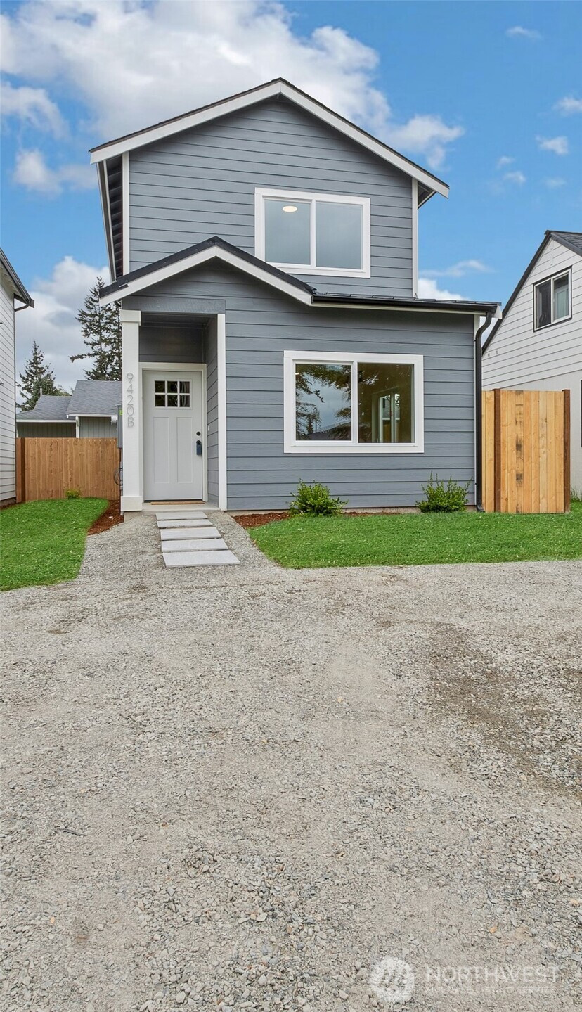 9420 S D St, Tacoma, WA 98444