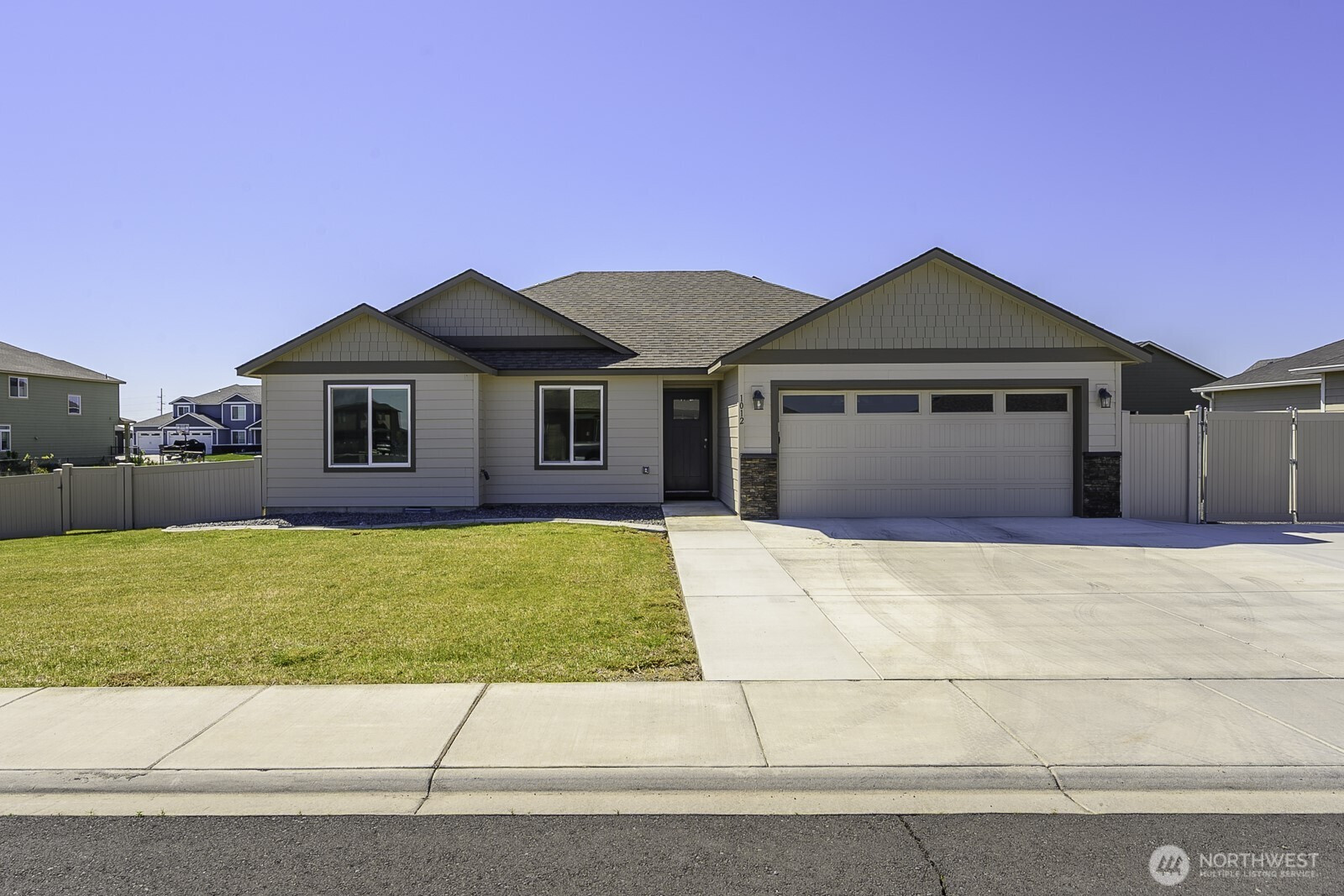1012 8th Avenue NE, Ephrata, WA 98823
