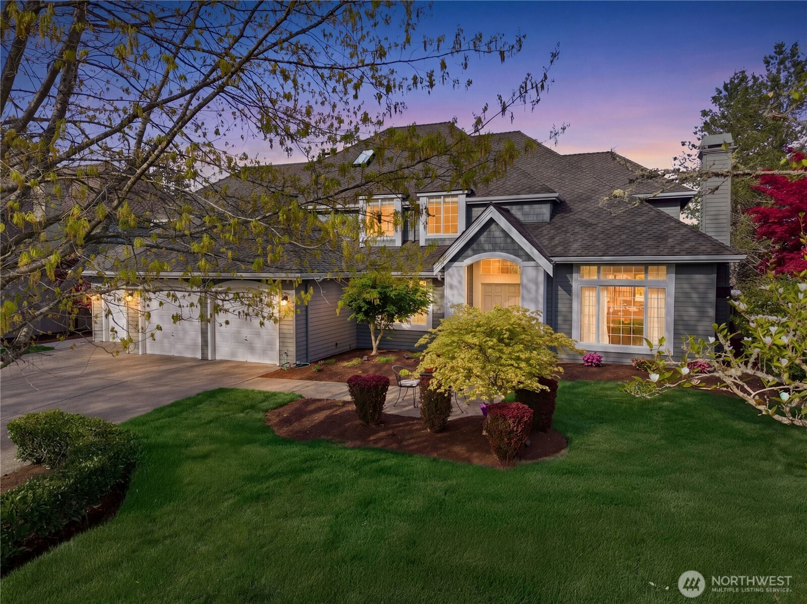 2218 274th Court SE, Sammamish, WA 98075