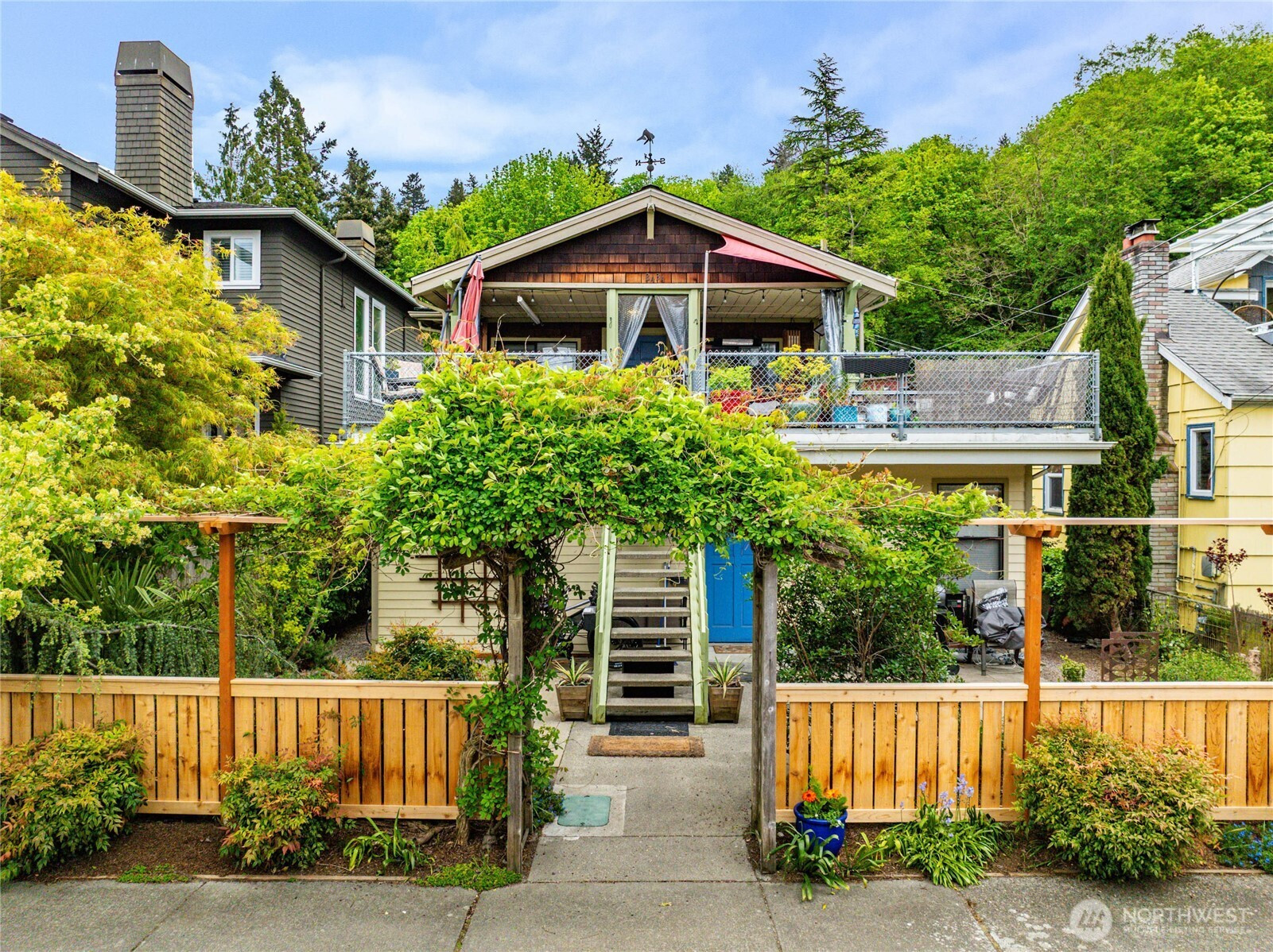2434 55th Avenue SW, Seattle, WA 98116